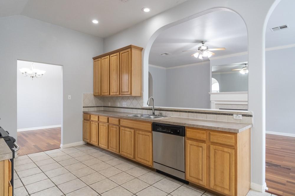 8214 Cornerwood Dr, Austin, TX 78717