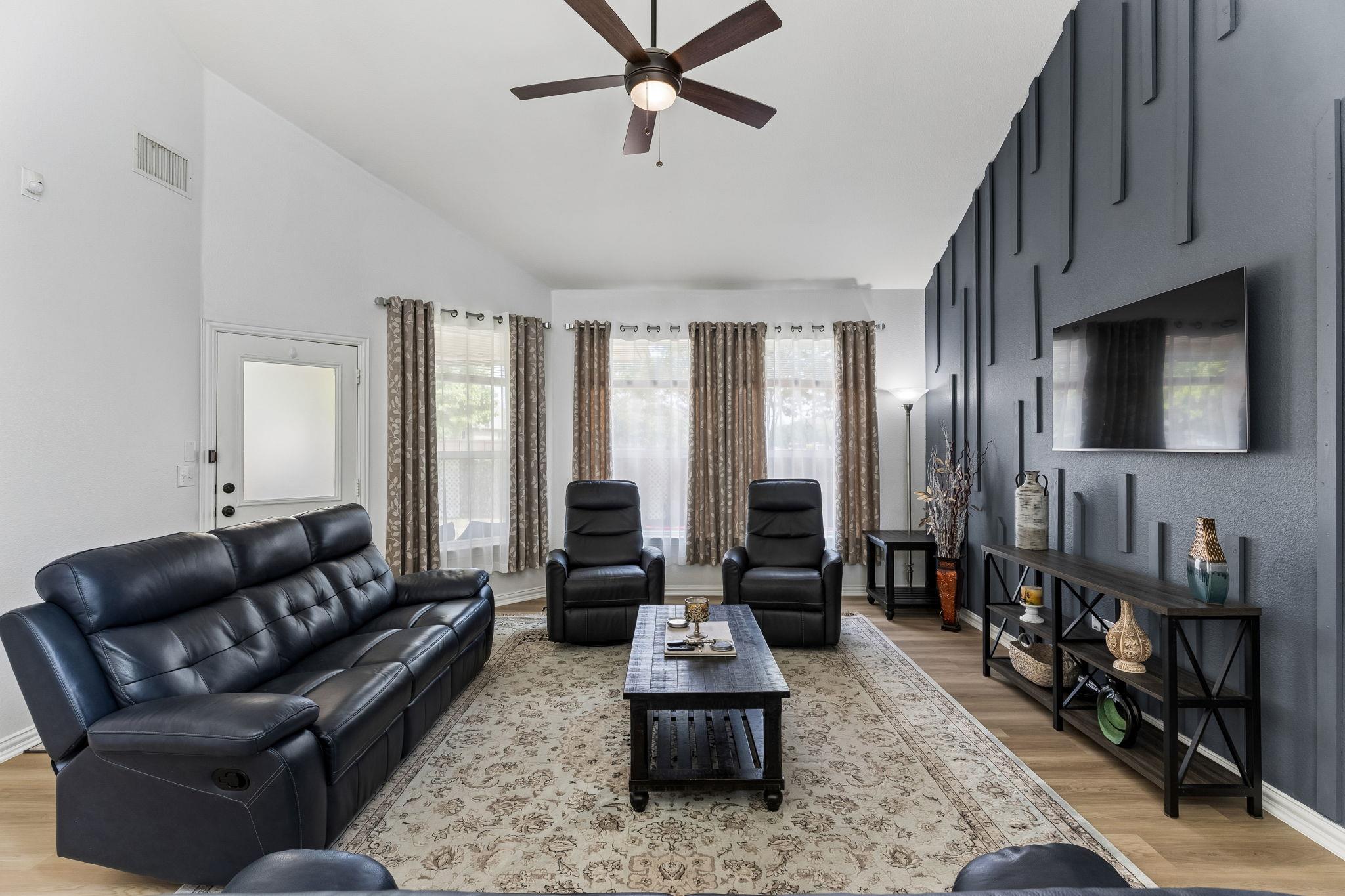 202 Pincea Pl, San Marcos, TX 78666