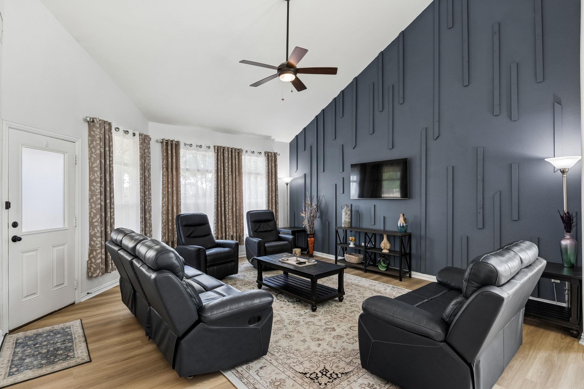 202 Pincea Pl, San Marcos, TX 78666