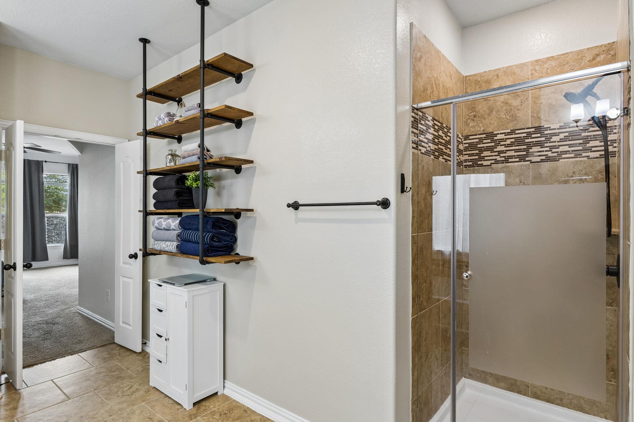 202 Pincea Pl, San Marcos, TX 78666