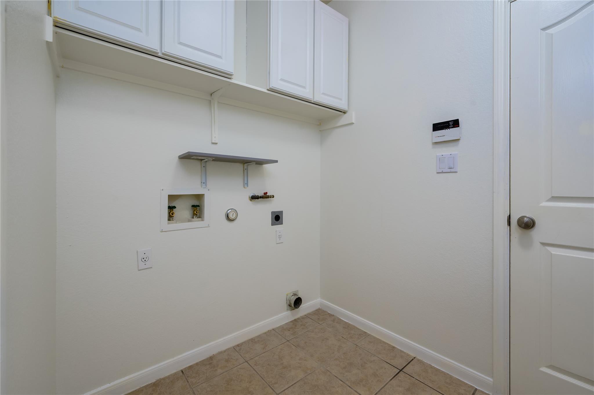 22121 Rose Grass Ln, Spicewood, TX 78669