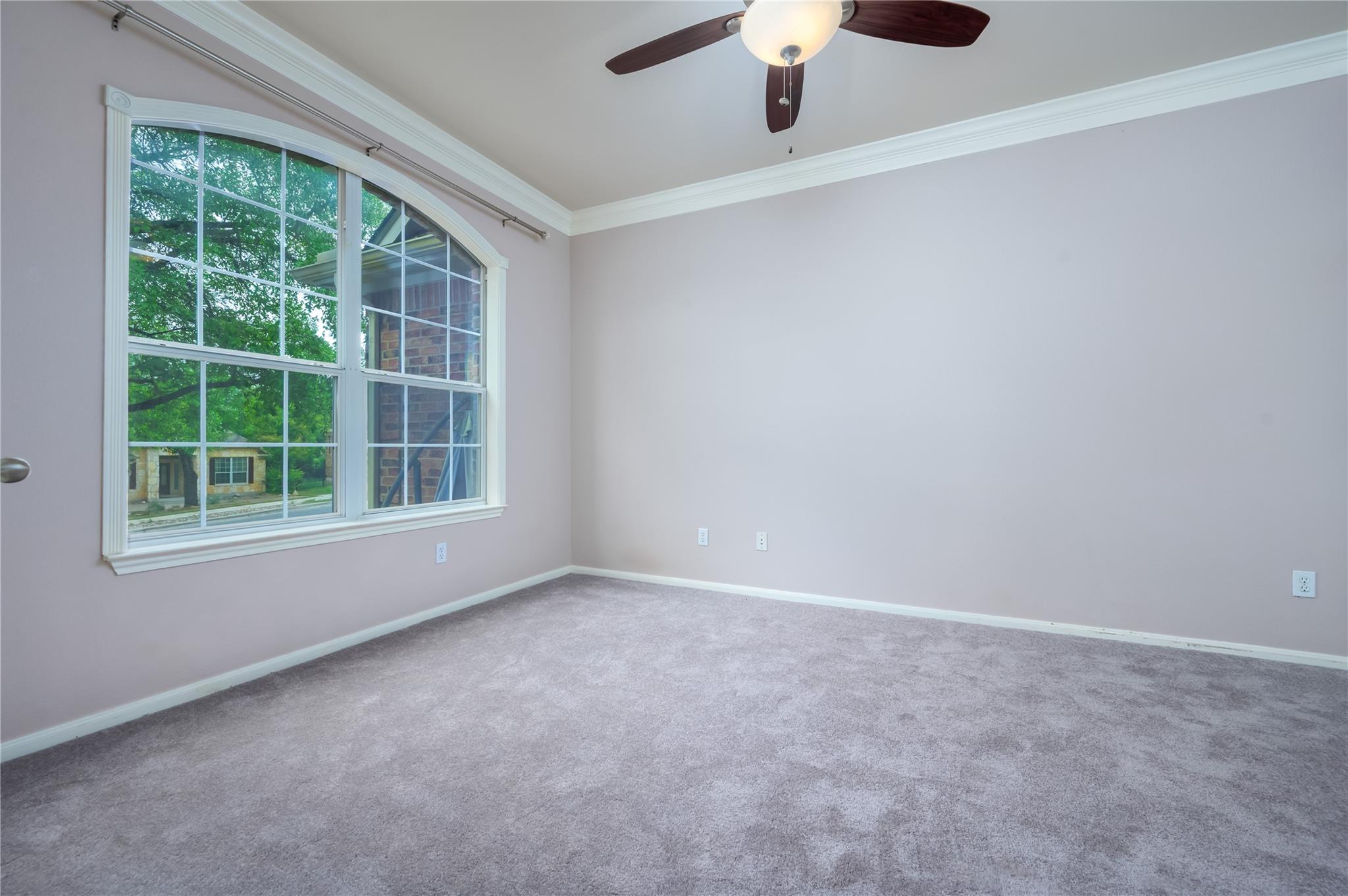 22121 Rose Grass Ln, Spicewood, TX 78669