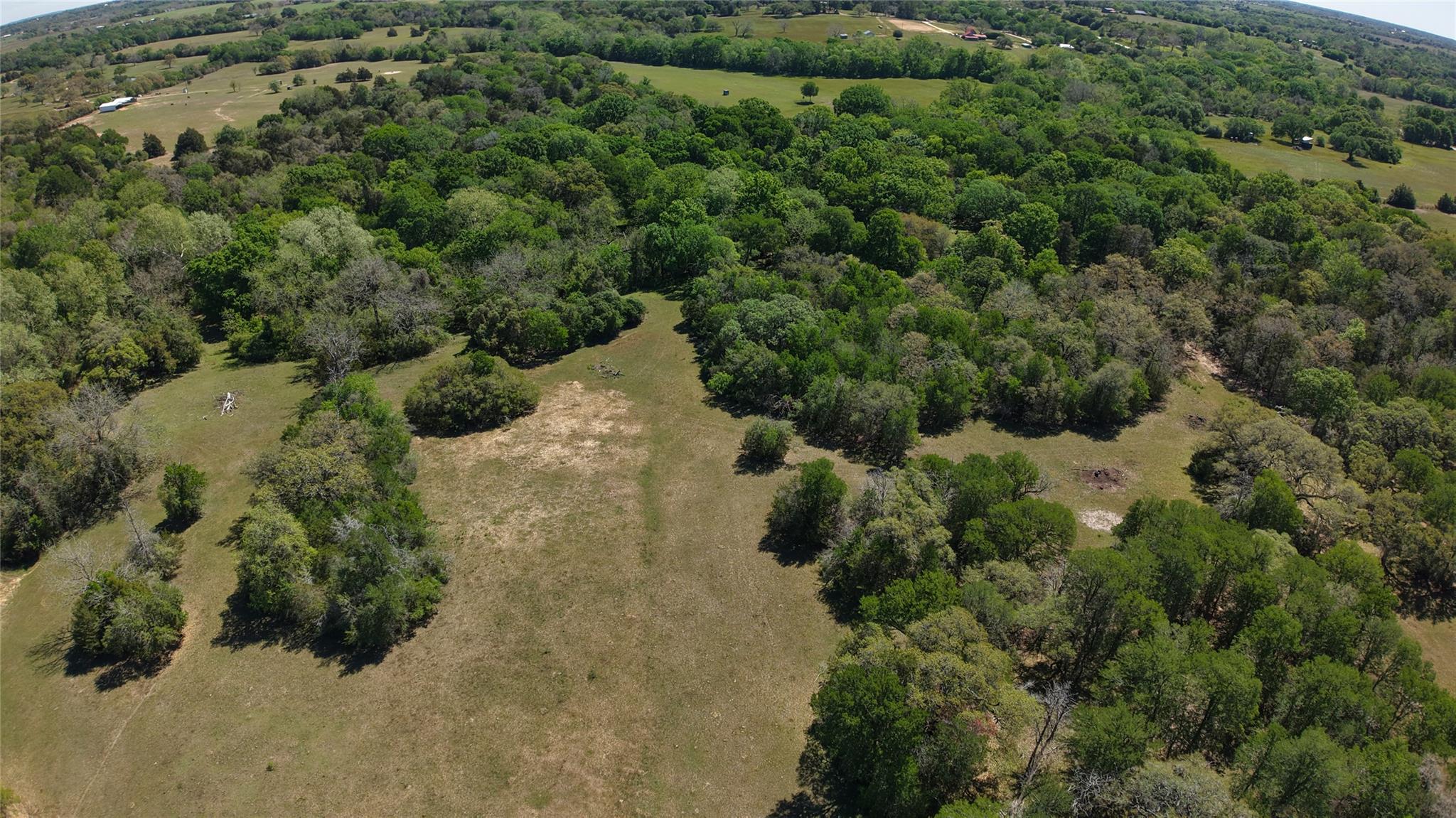 2745 Holub Rd, Schulenburg, TX 78956