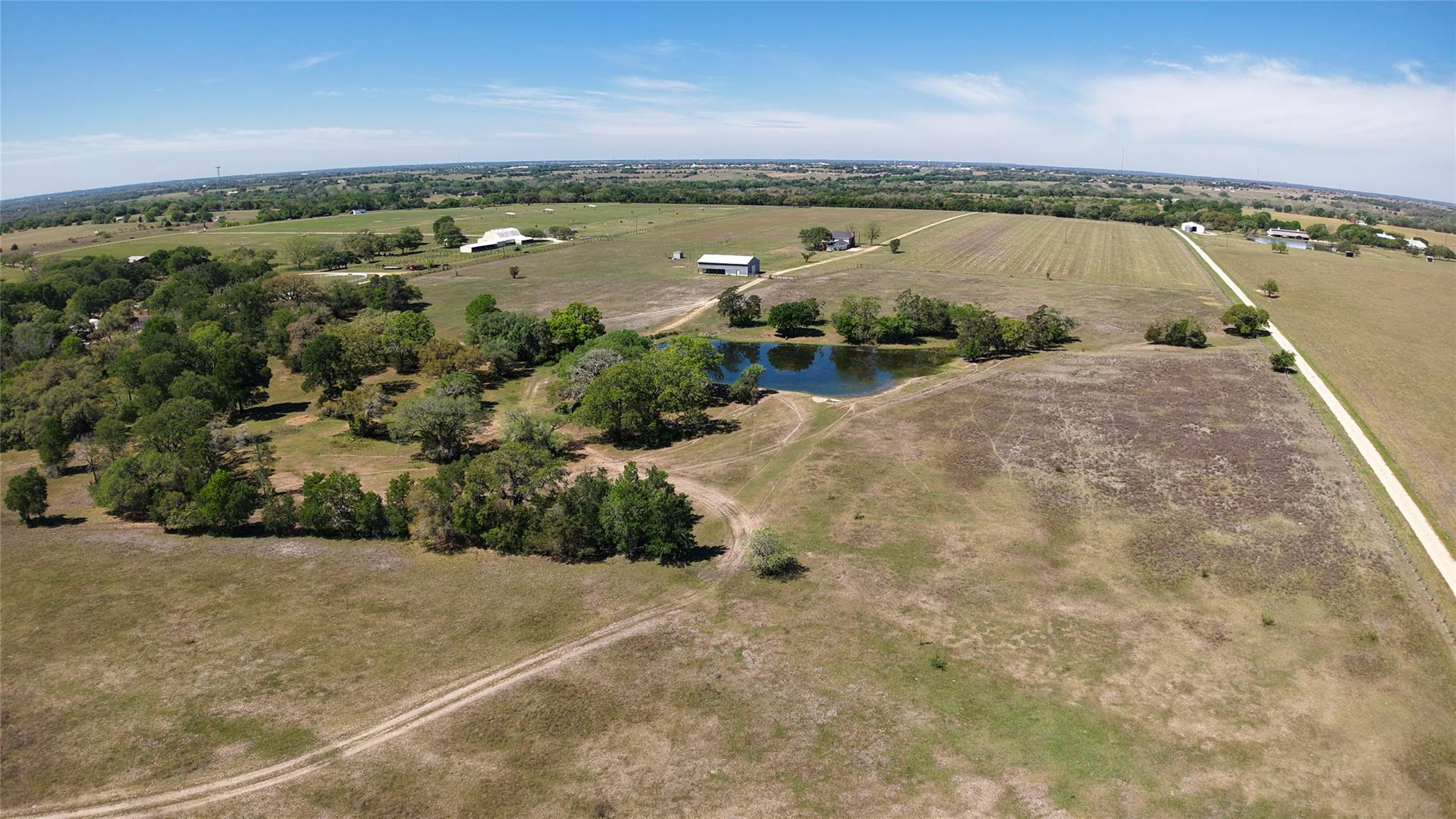2745 Holub Rd, Schulenburg, TX 78956
