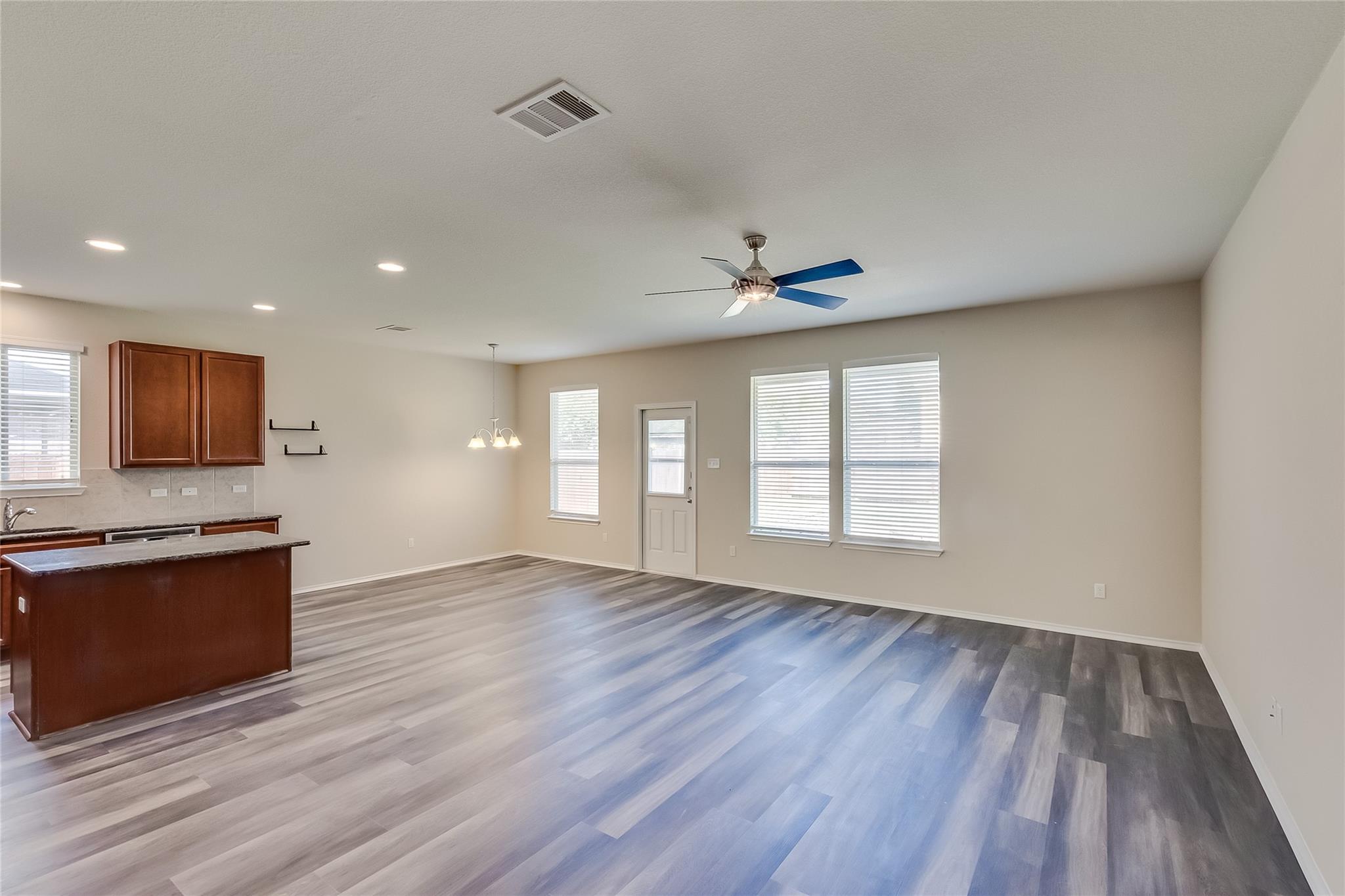 216 Golden Butterfly Dr, Leander, TX 78641