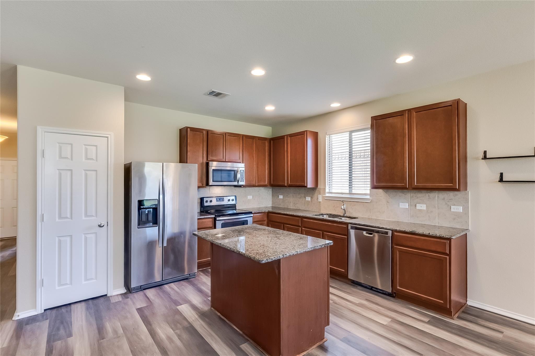 216 Golden Butterfly Dr, Leander, TX 78641