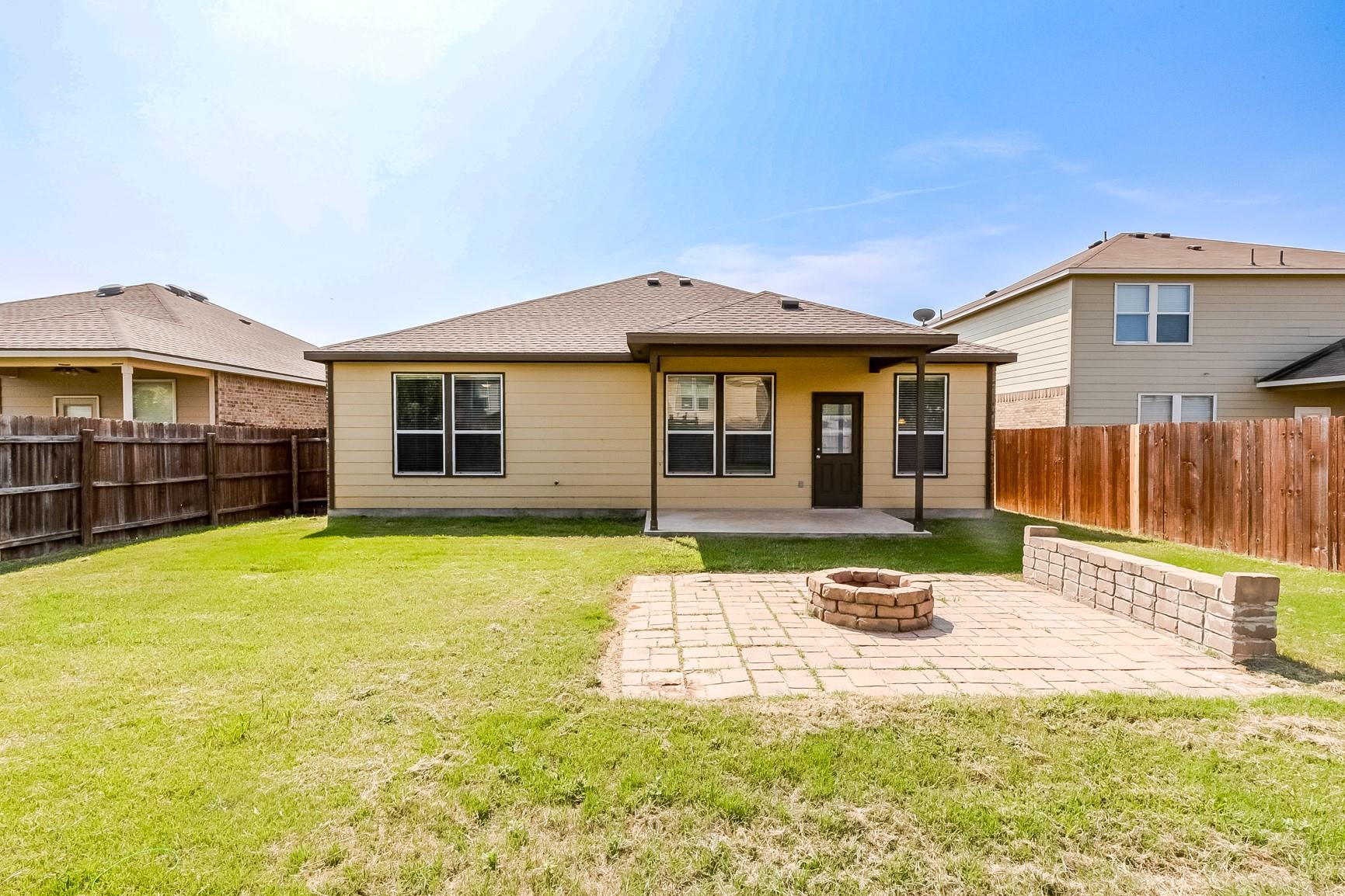 216 Golden Butterfly Dr, Leander, TX 78641