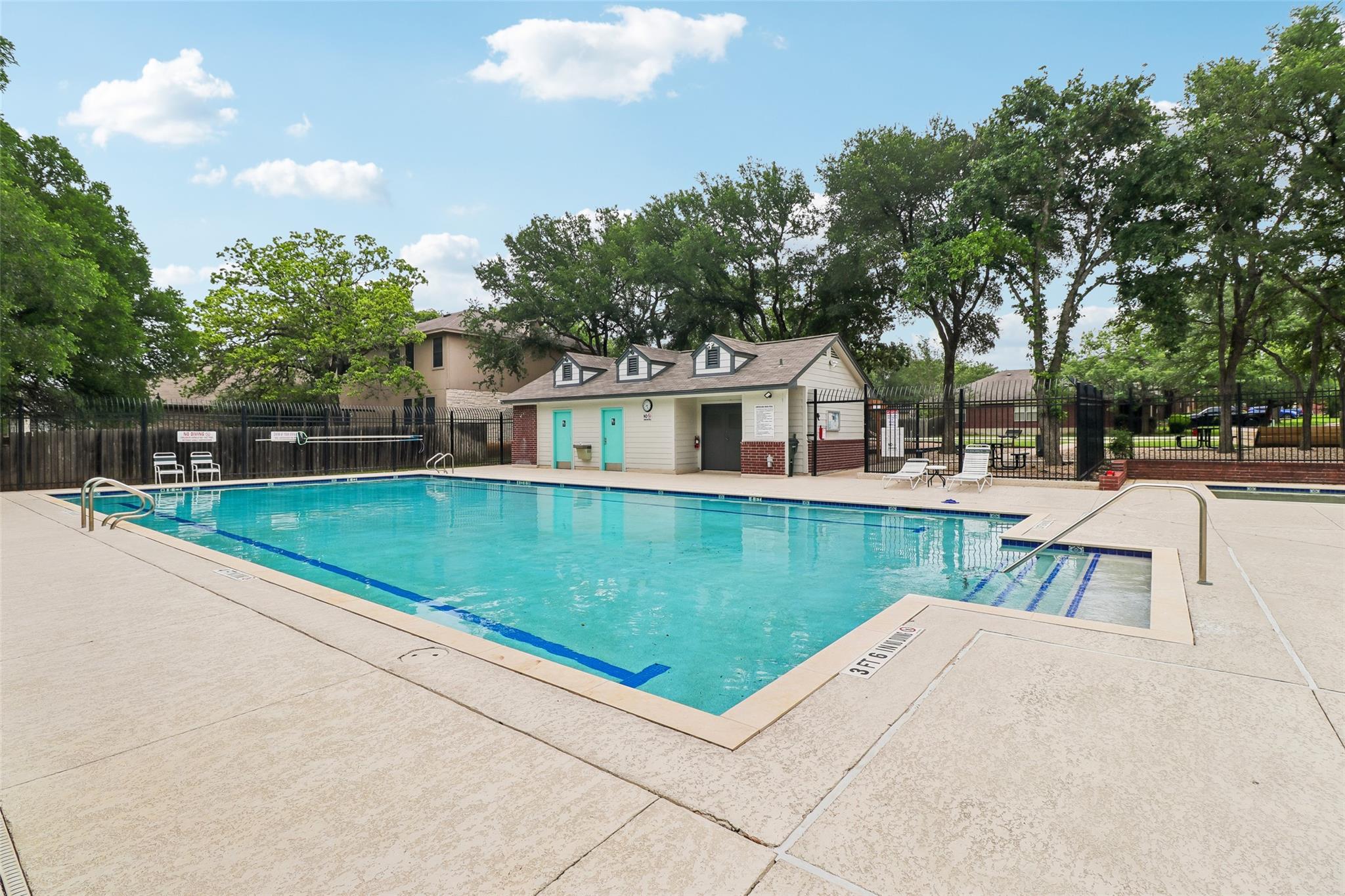 112 Kalis Cv, Buda, TX 78610