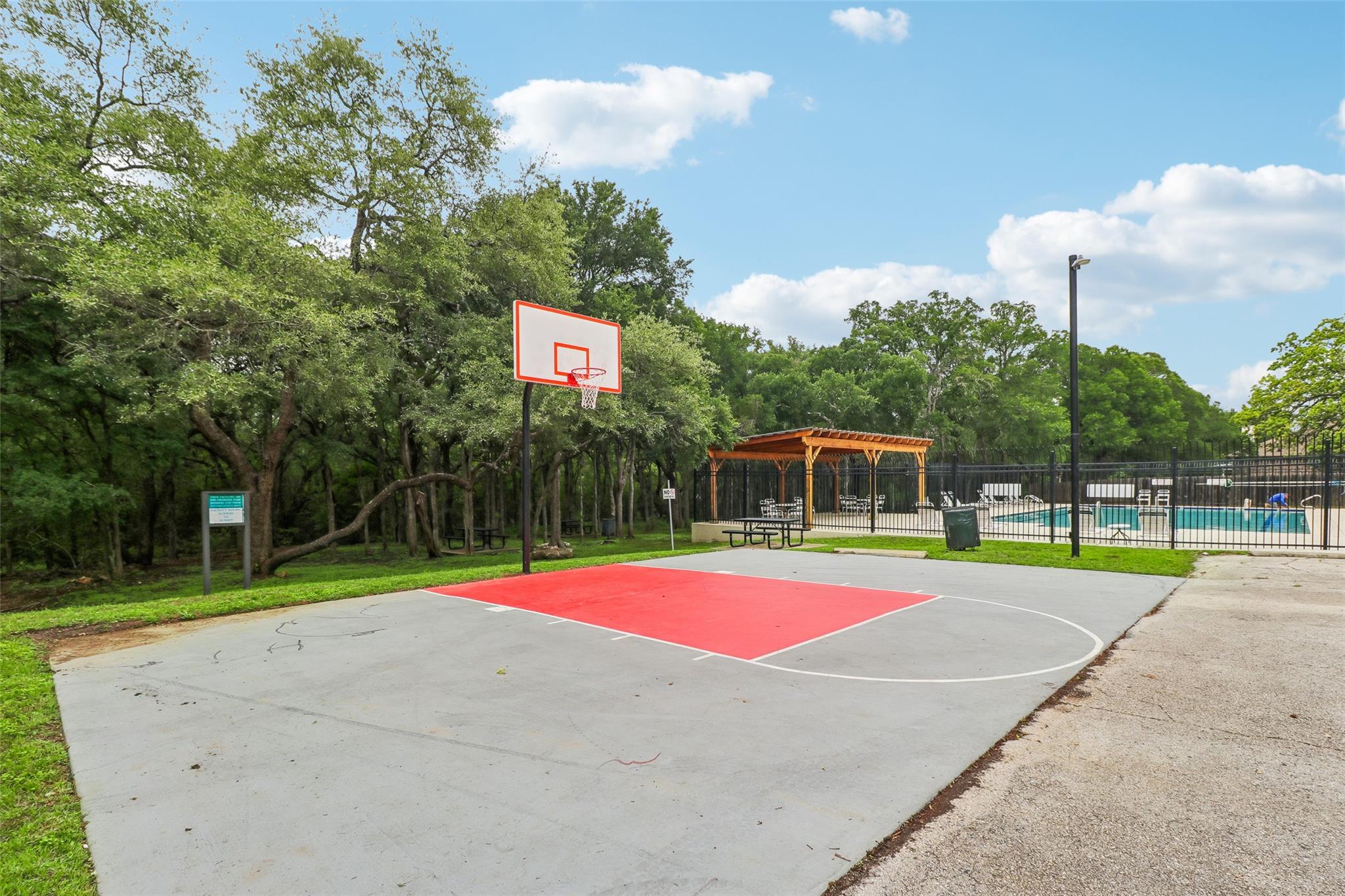 112 Kalis Cv, Buda, TX 78610