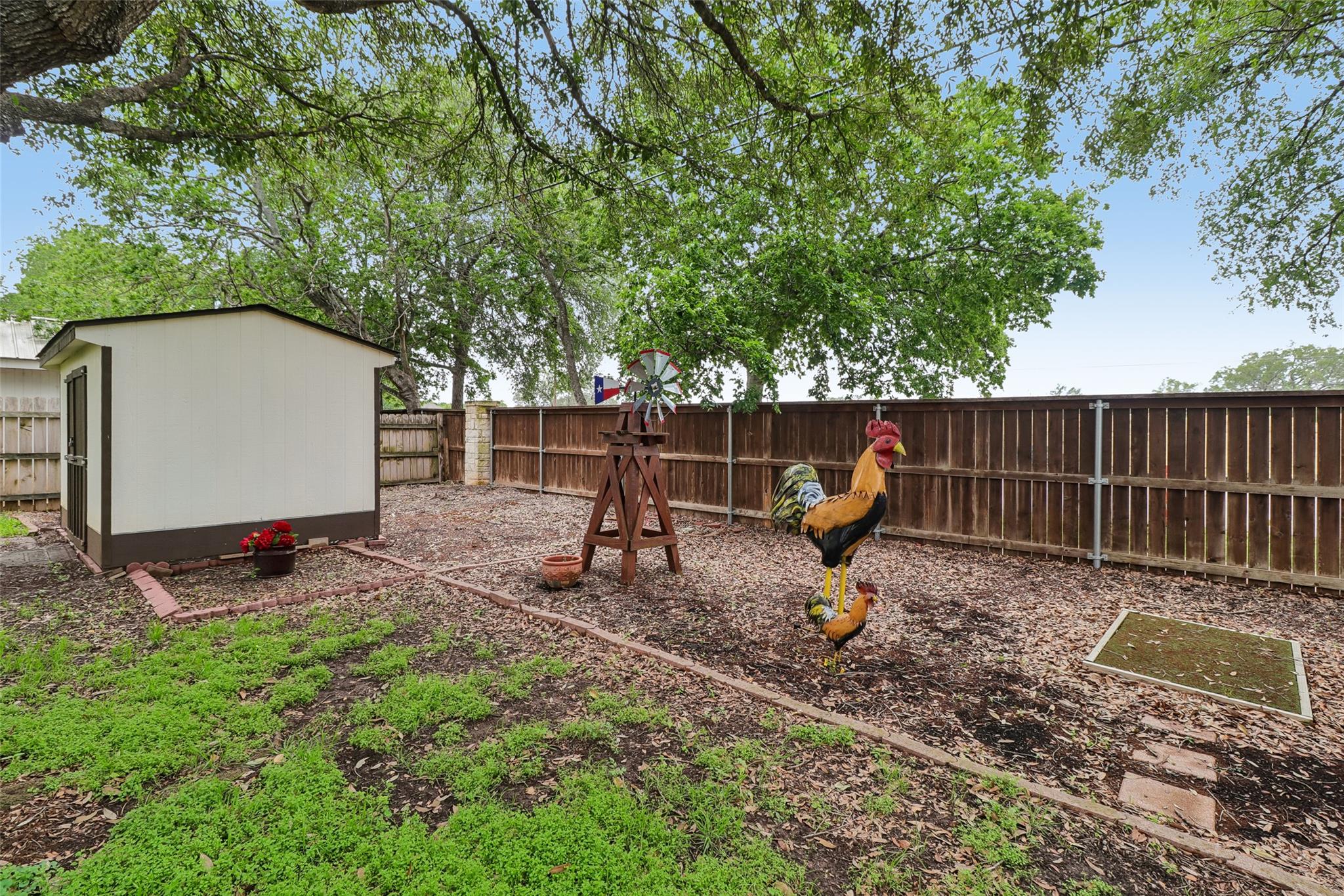 112 Kalis Cv, Buda, TX 78610