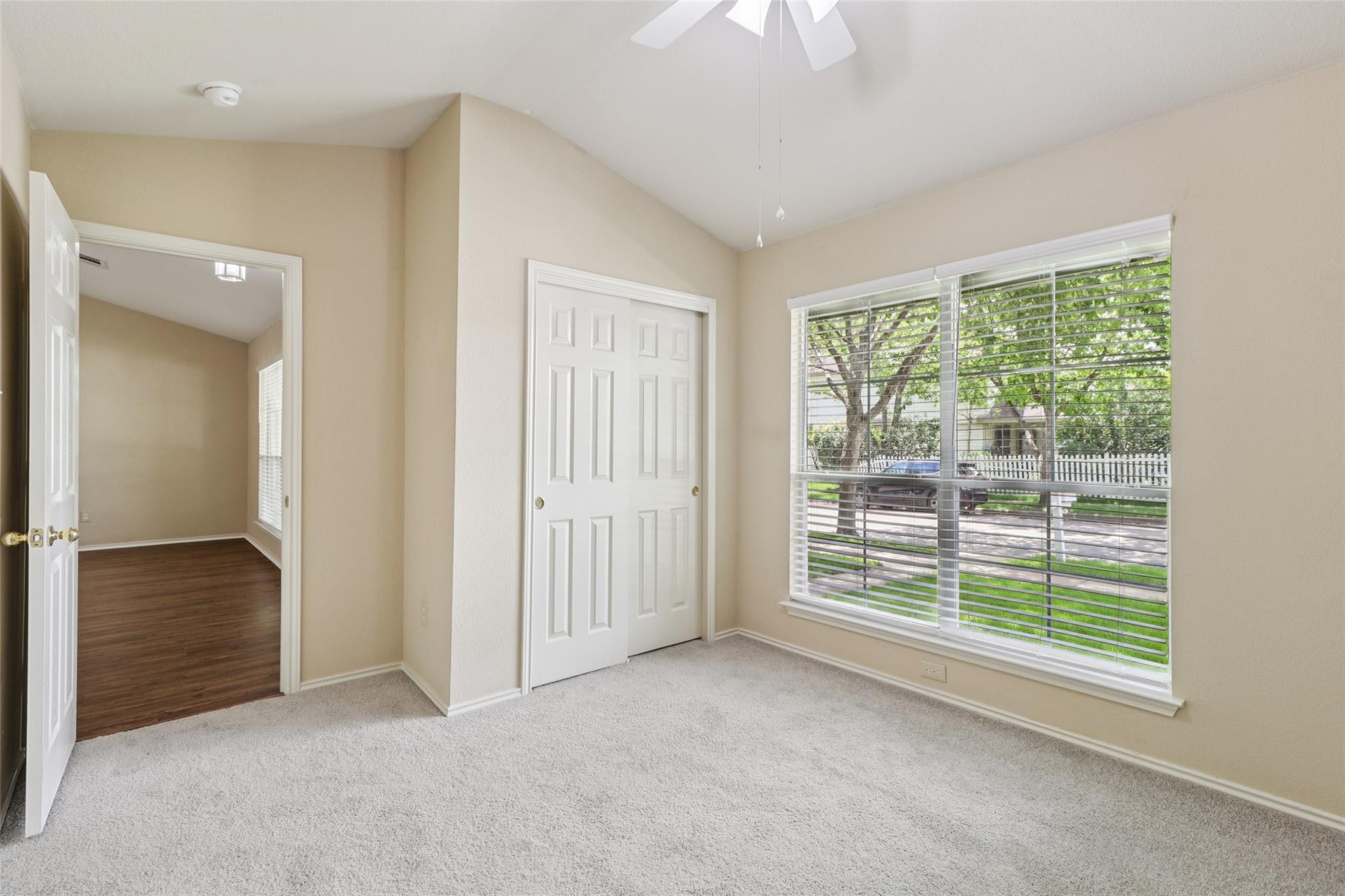 700 Scheel Rd, Kyle, TX 78640