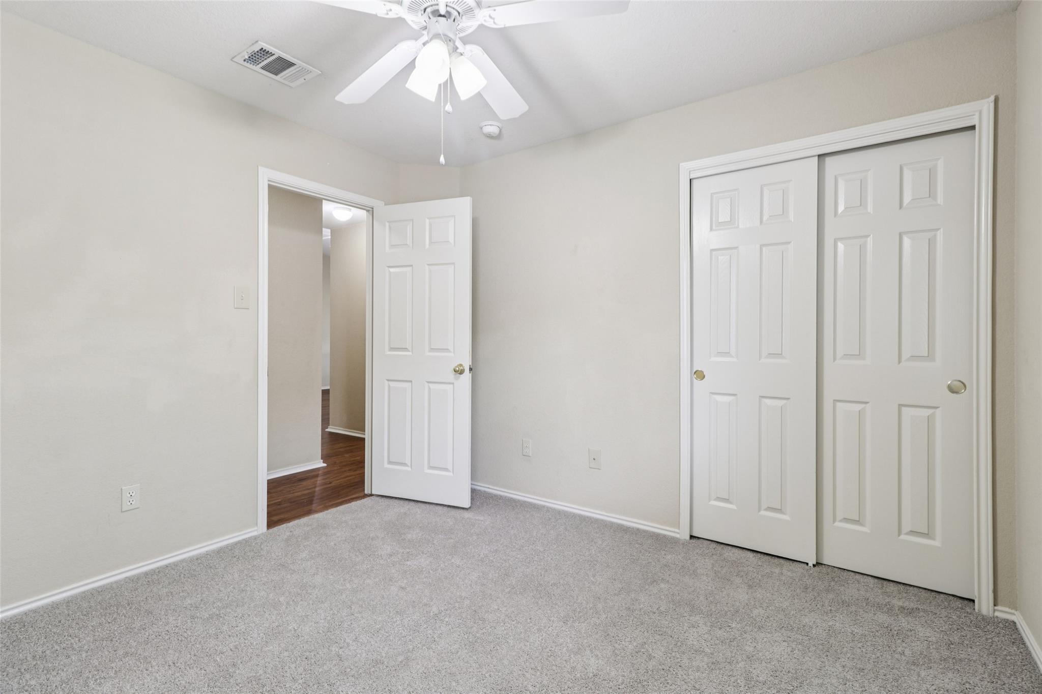 700 Scheel Rd, Kyle, TX 78640