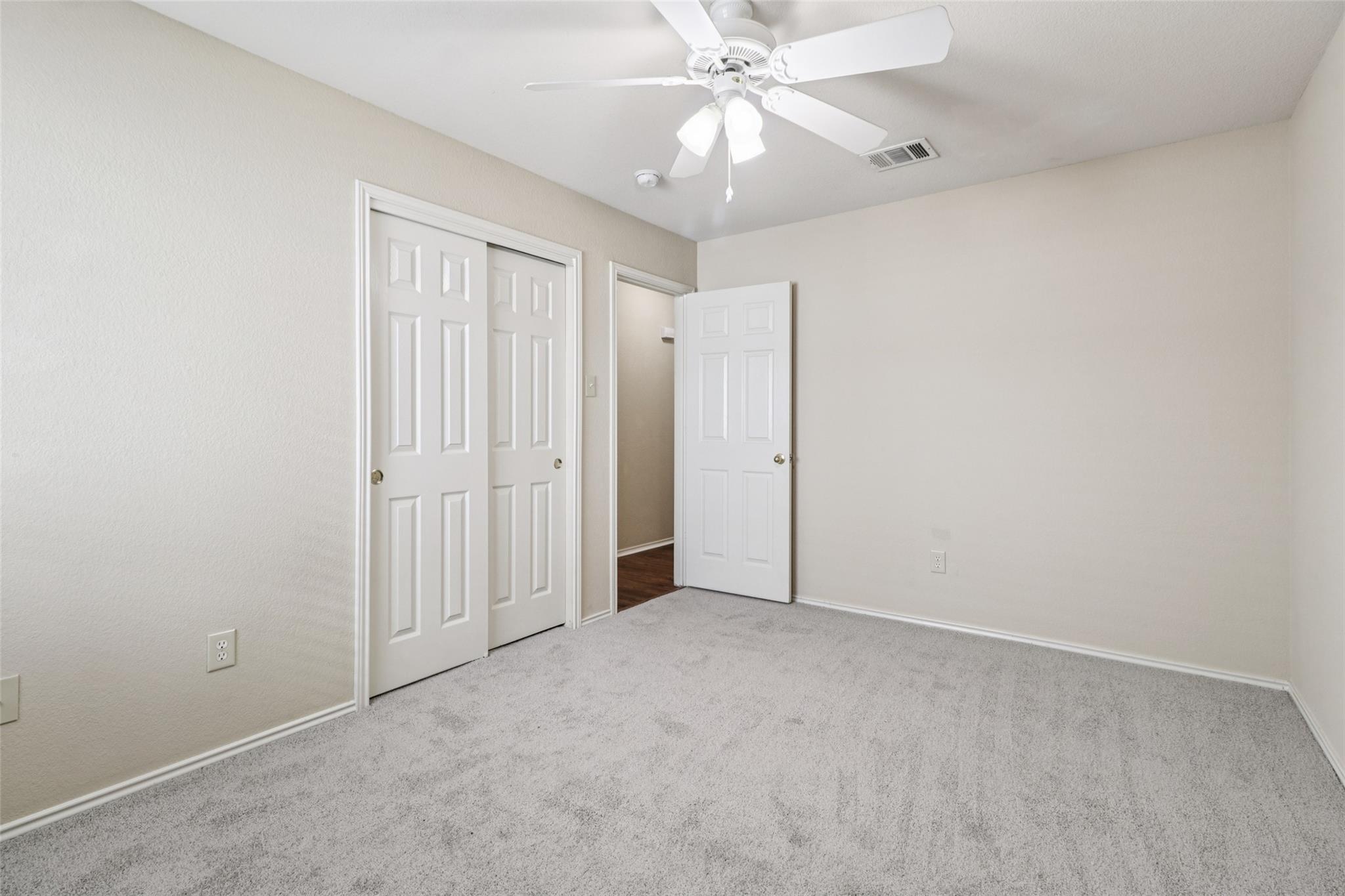 700 Scheel Rd, Kyle, TX 78640