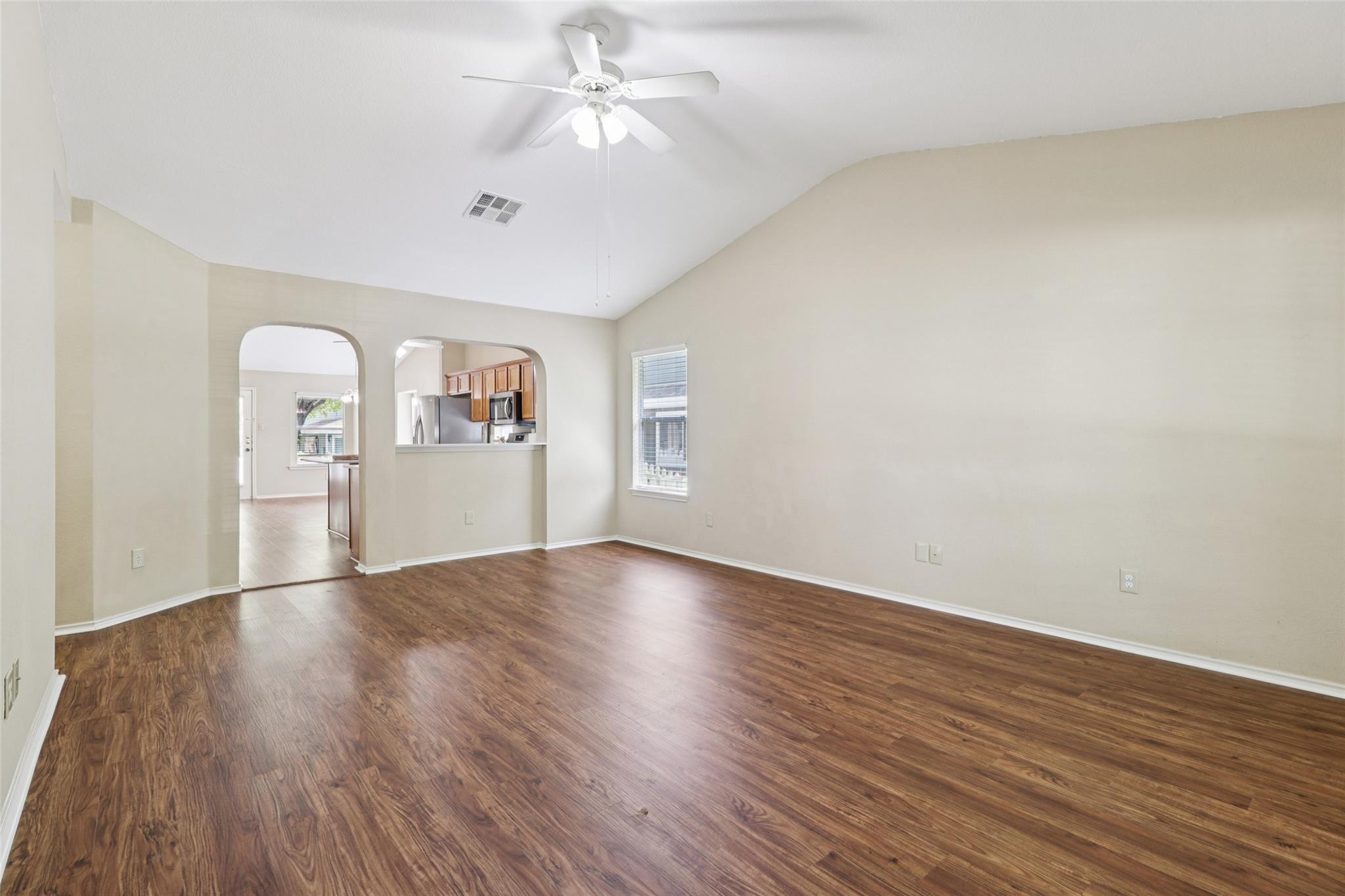 700 Scheel Rd, Kyle, TX 78640