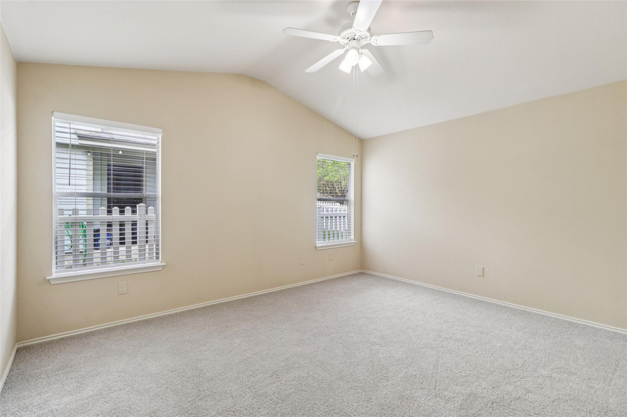 700 Scheel Rd, Kyle, TX 78640