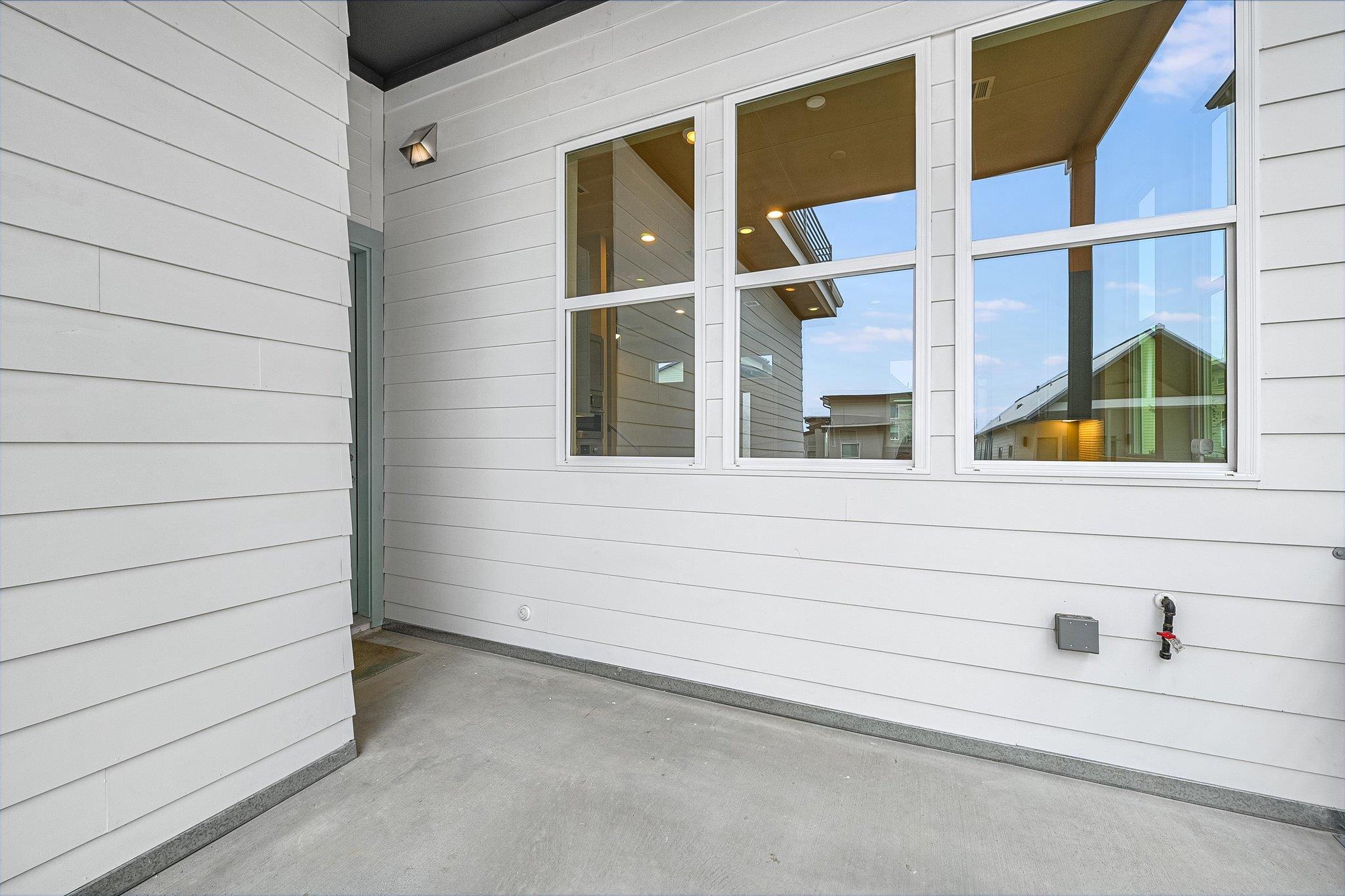 6136 Florencia Ln, Austin, TX 78724