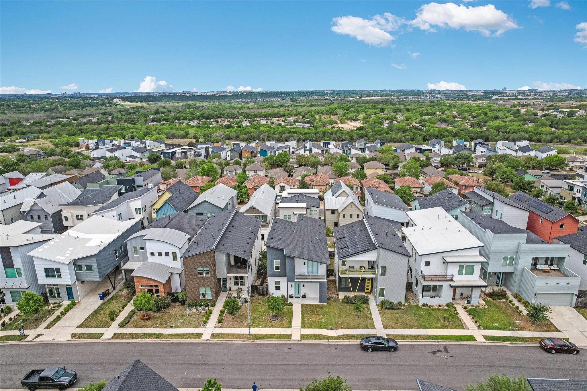 6136 Florencia Ln, Austin, TX 78724