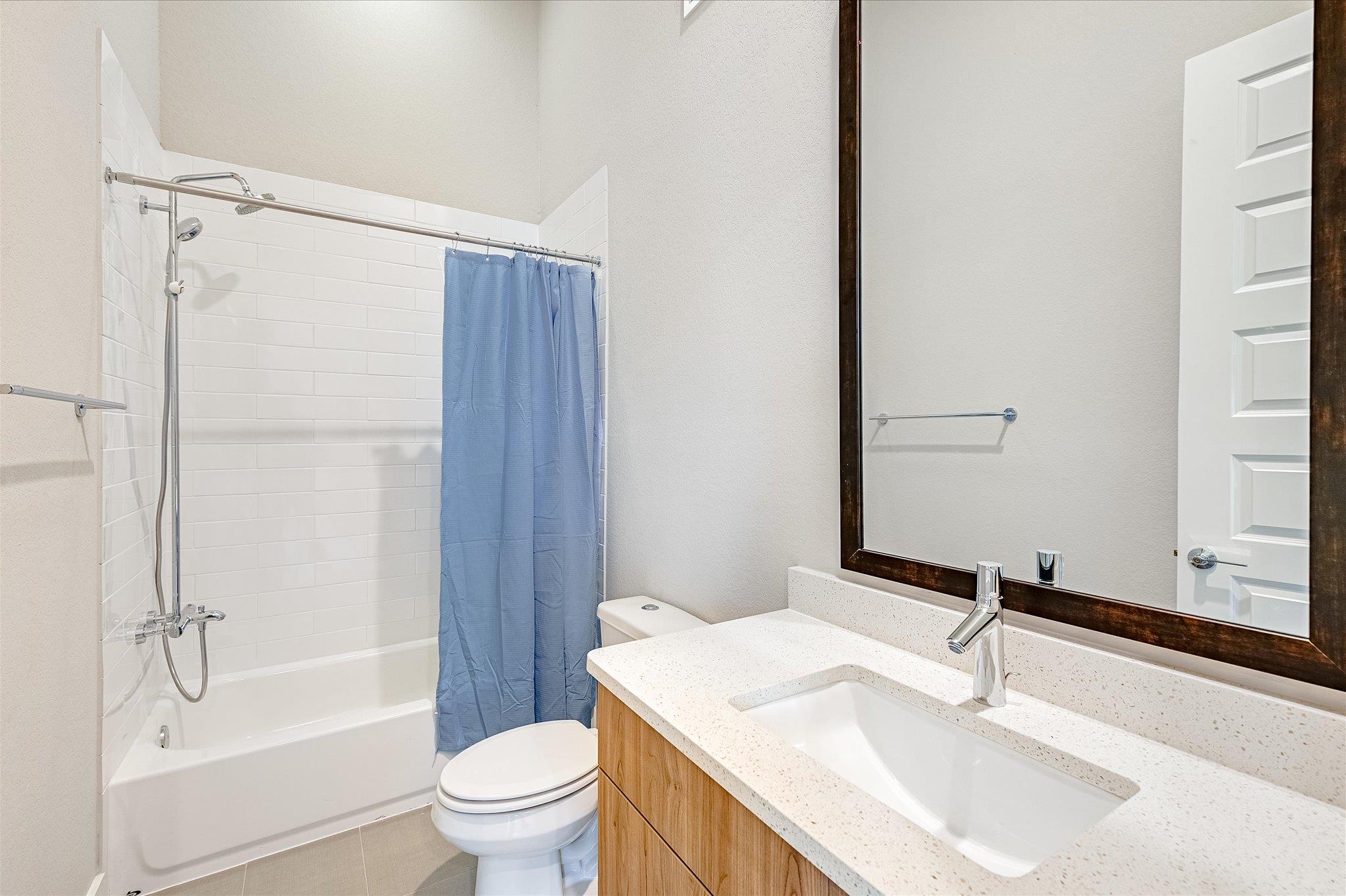 6136 Florencia Ln, Austin, TX 78724