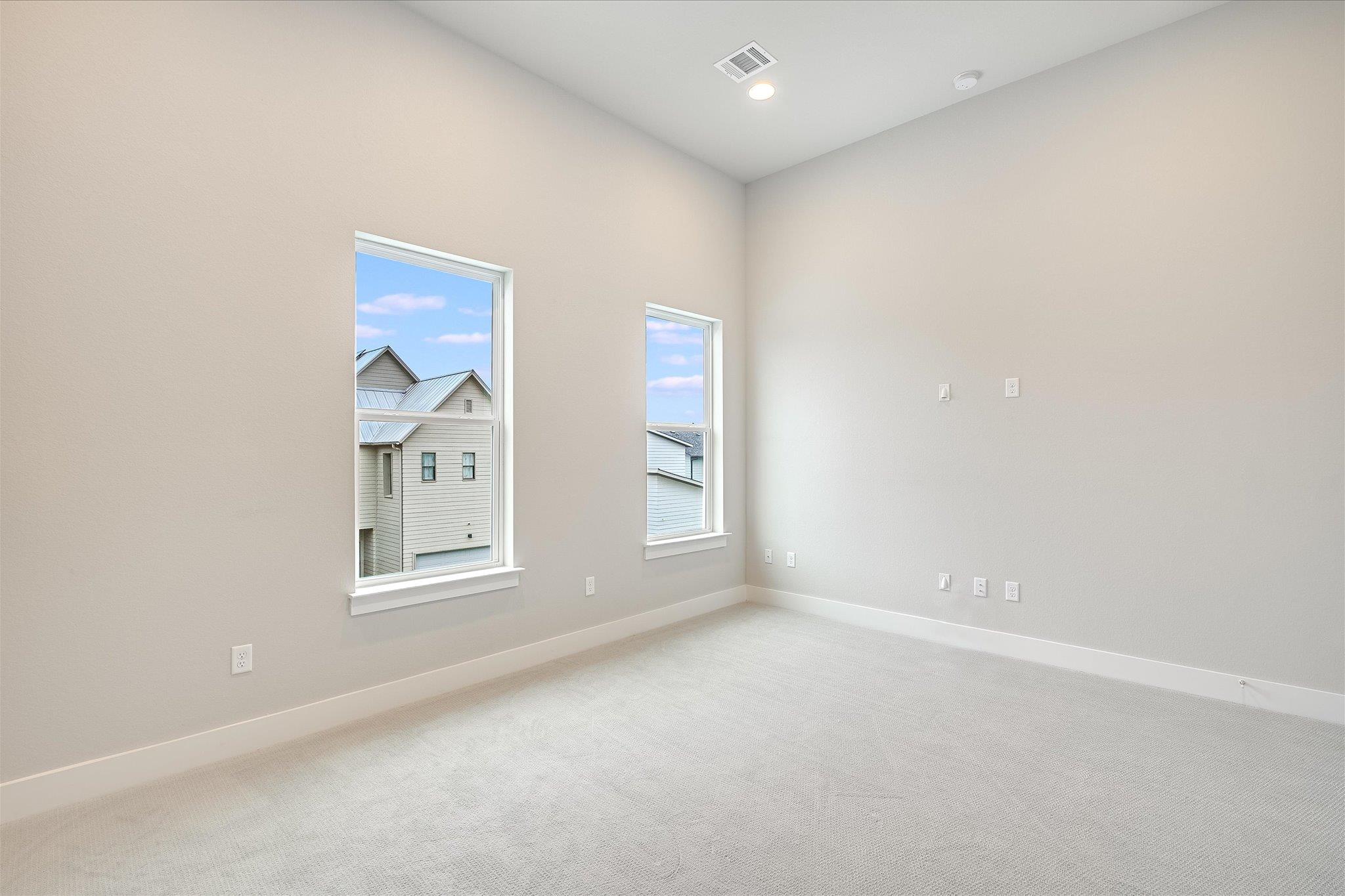 6136 Florencia Ln, Austin, TX 78724