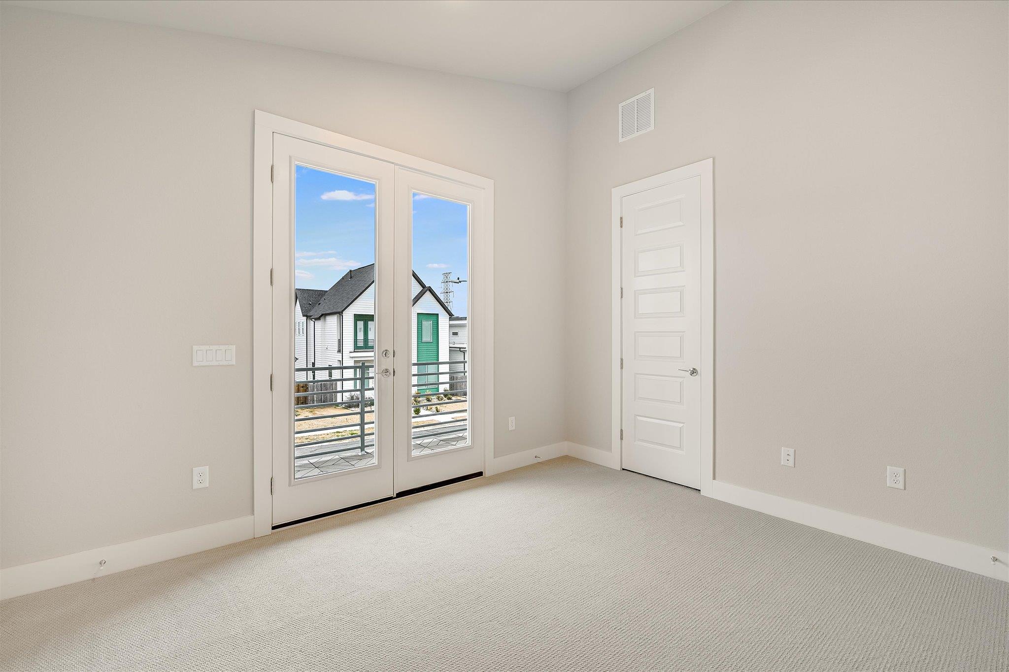 6136 Florencia Ln, Austin, TX 78724