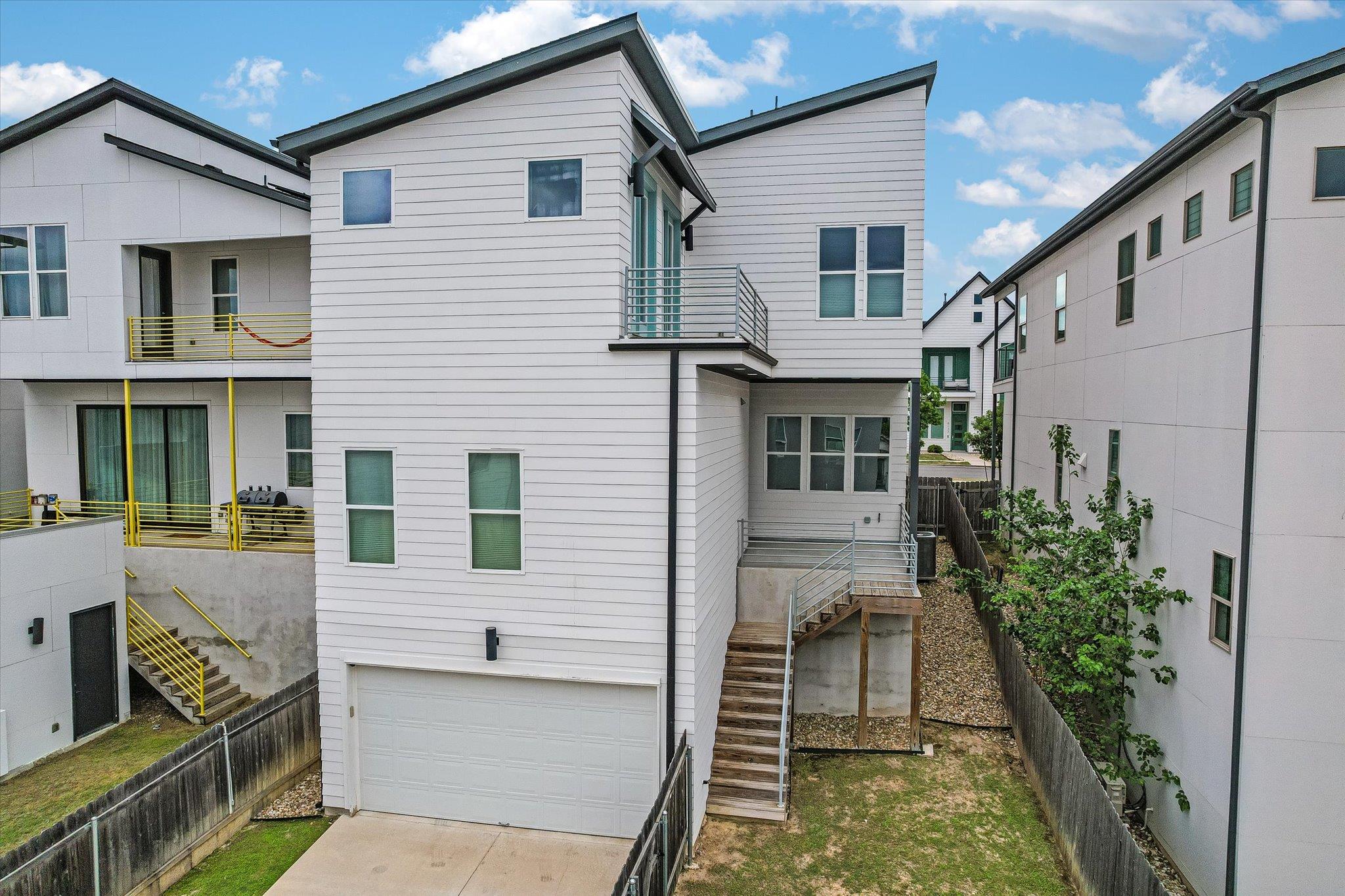 6136 Florencia Ln, Austin, TX 78724