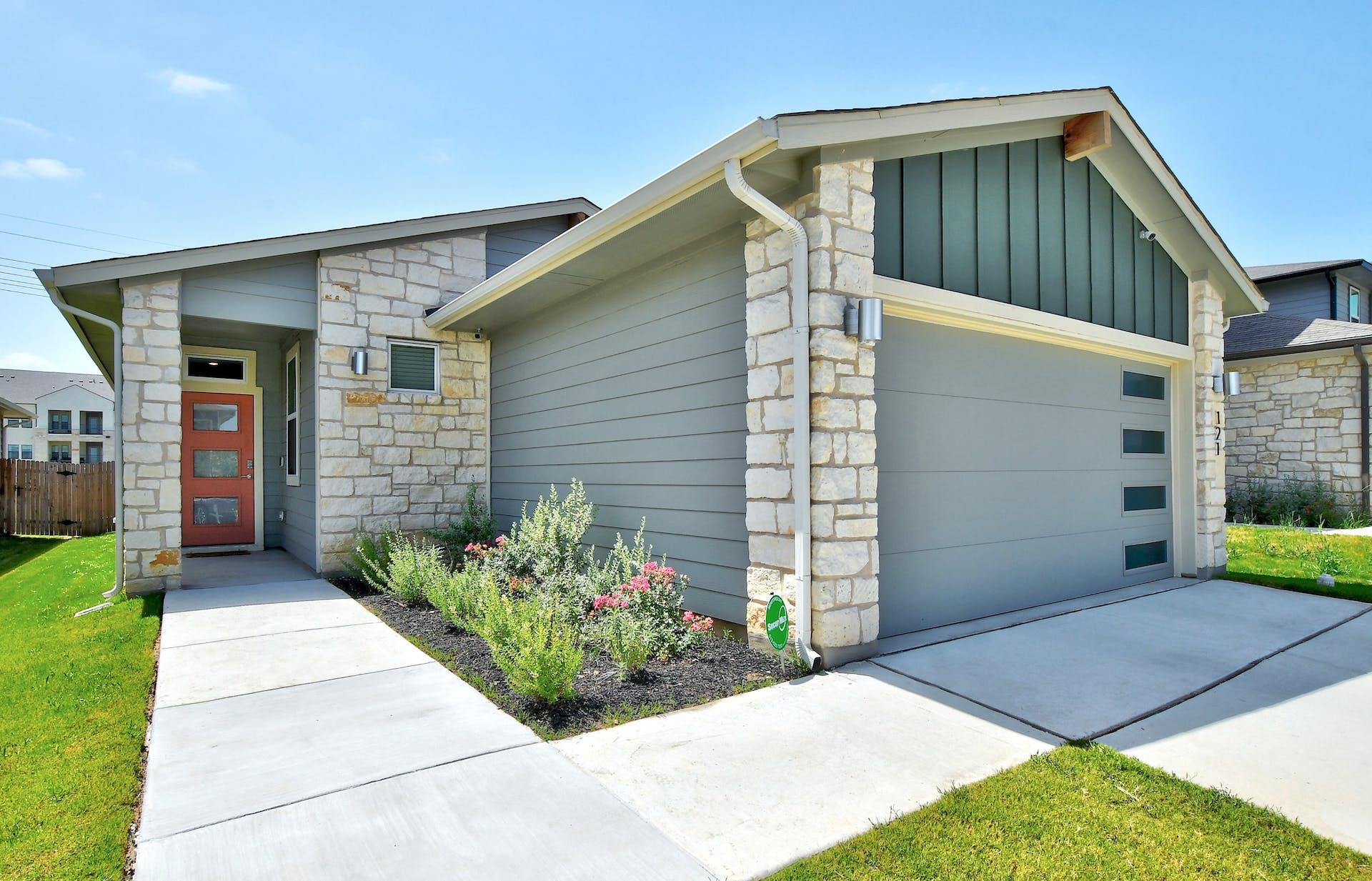 121 Fairfax Ave, San Marcos, TX 78666