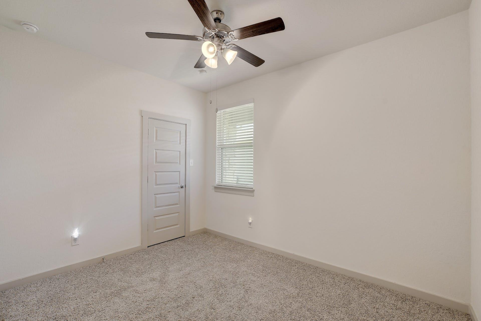 121 Fairfax Ave, San Marcos, TX 78666