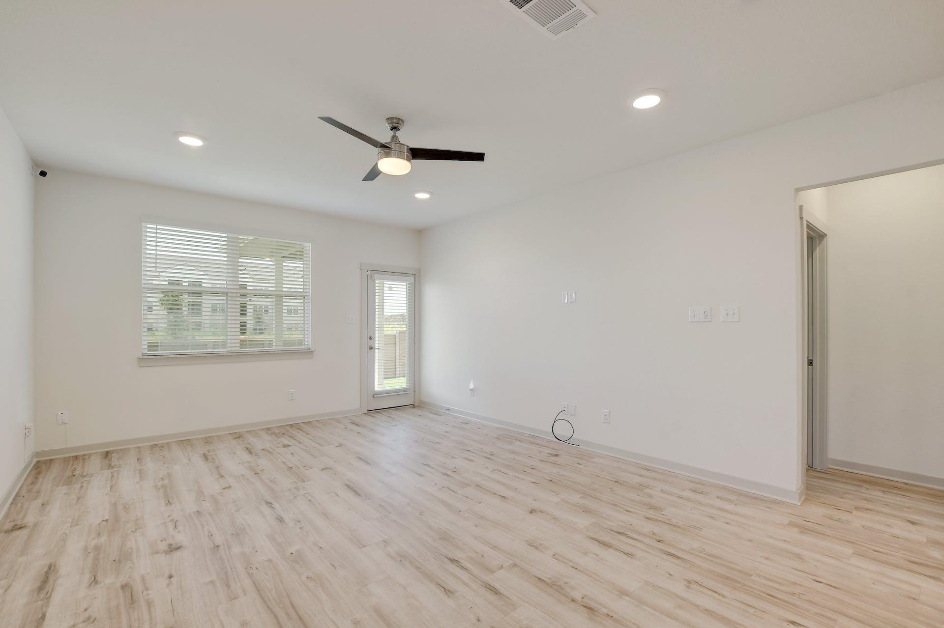 121 Fairfax Ave, San Marcos, TX 78666