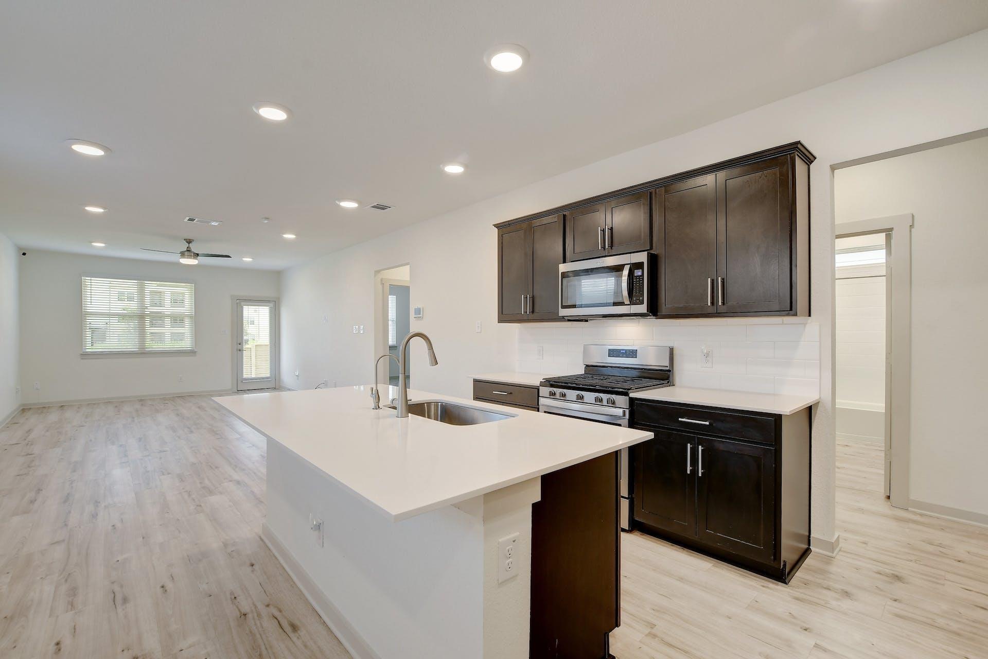 121 Fairfax Ave, San Marcos, TX 78666