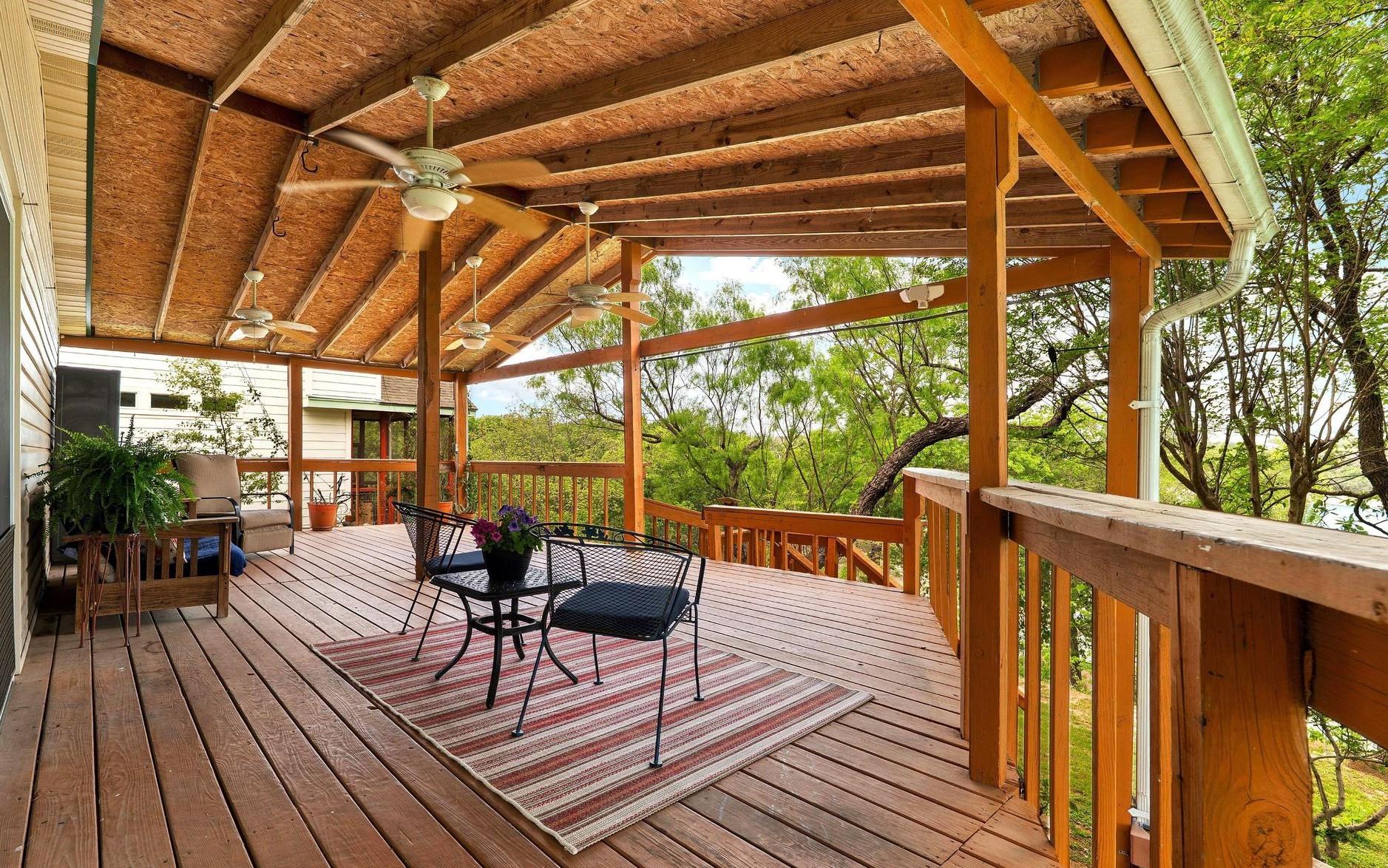 1019 Lake Shore Dr, Spicewood, TX 78669