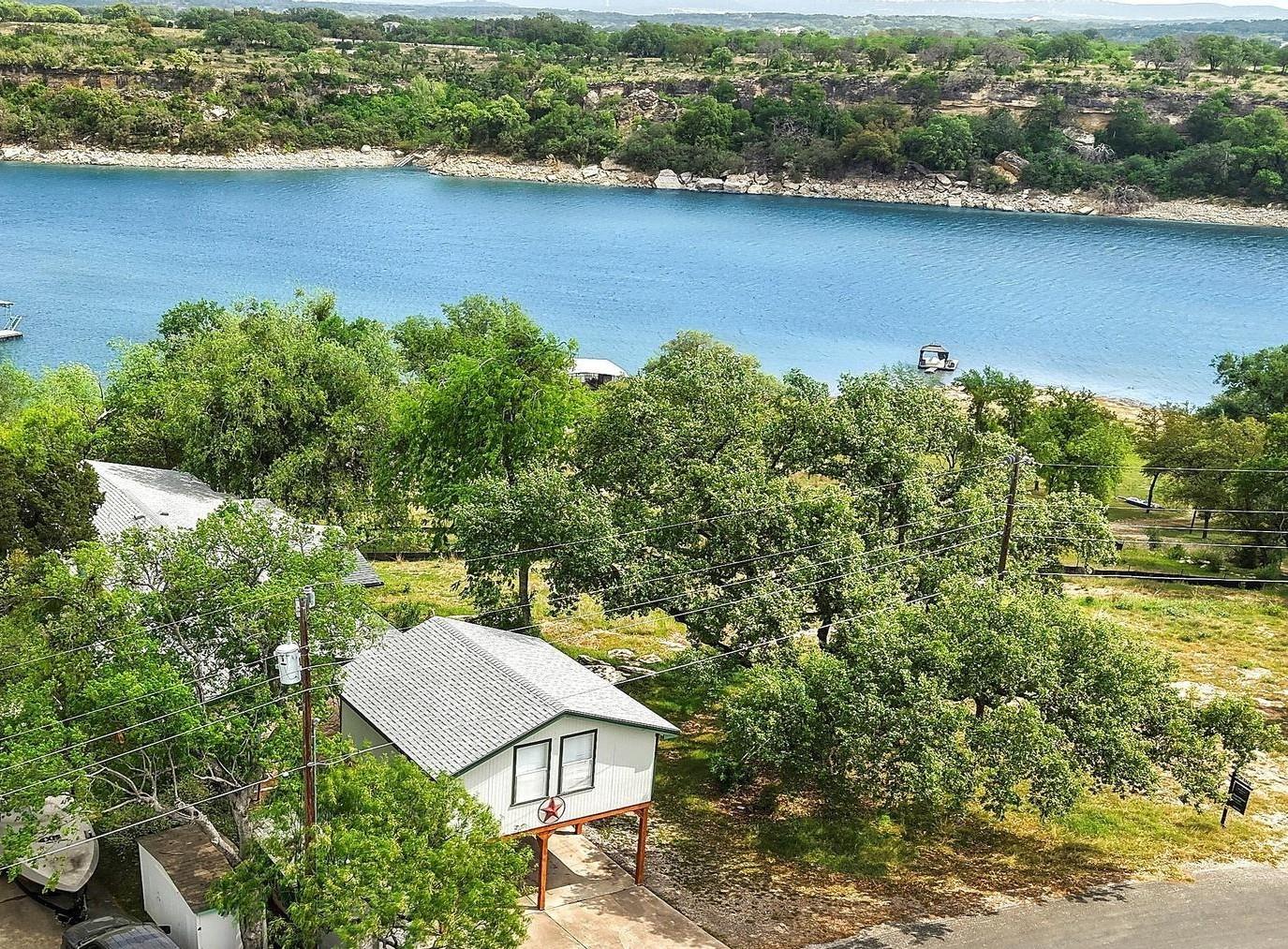 1019 Lake Shore Dr, Spicewood, TX 78669
