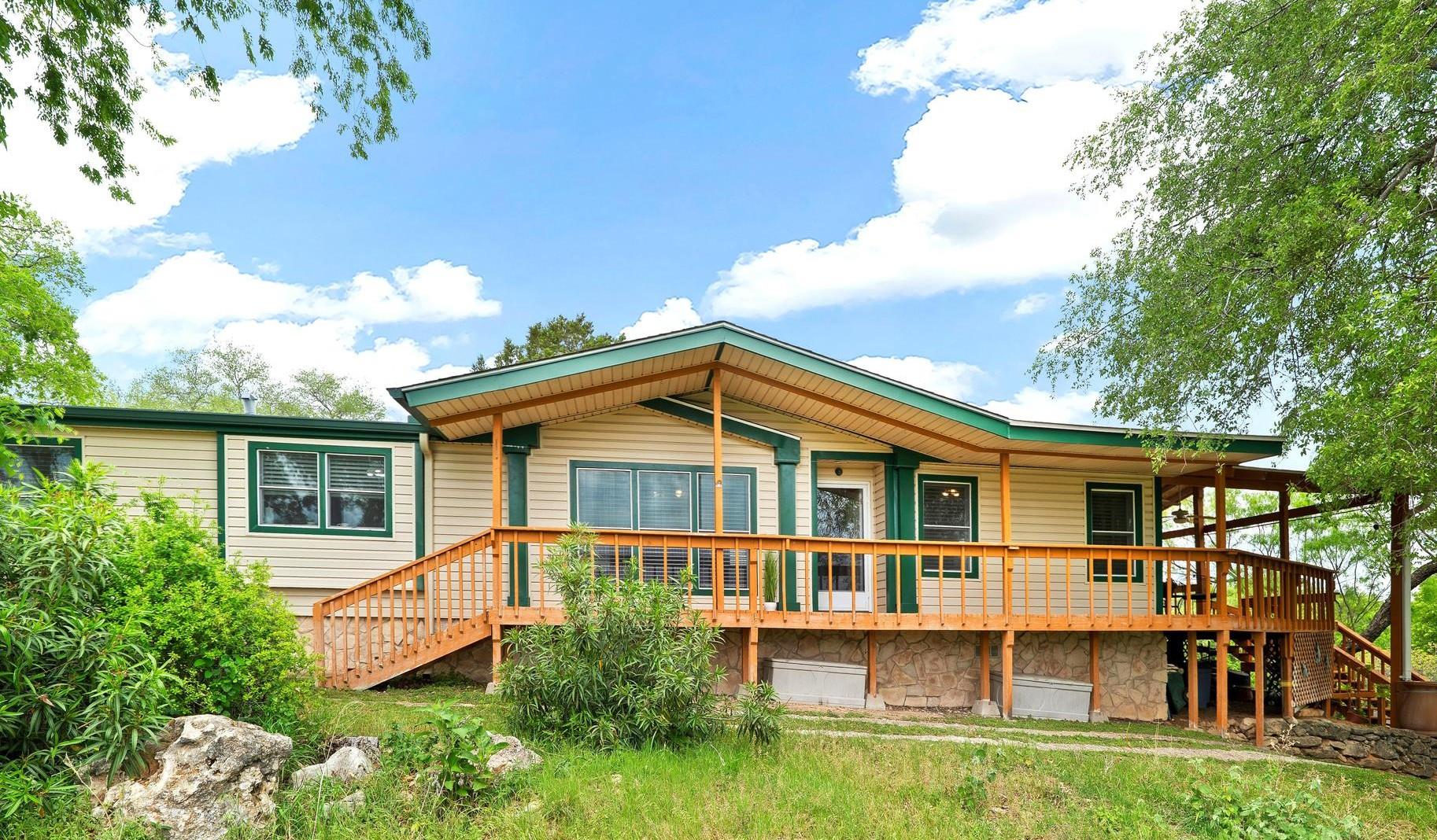 1019 Lake Shore Dr, Spicewood, TX 78669