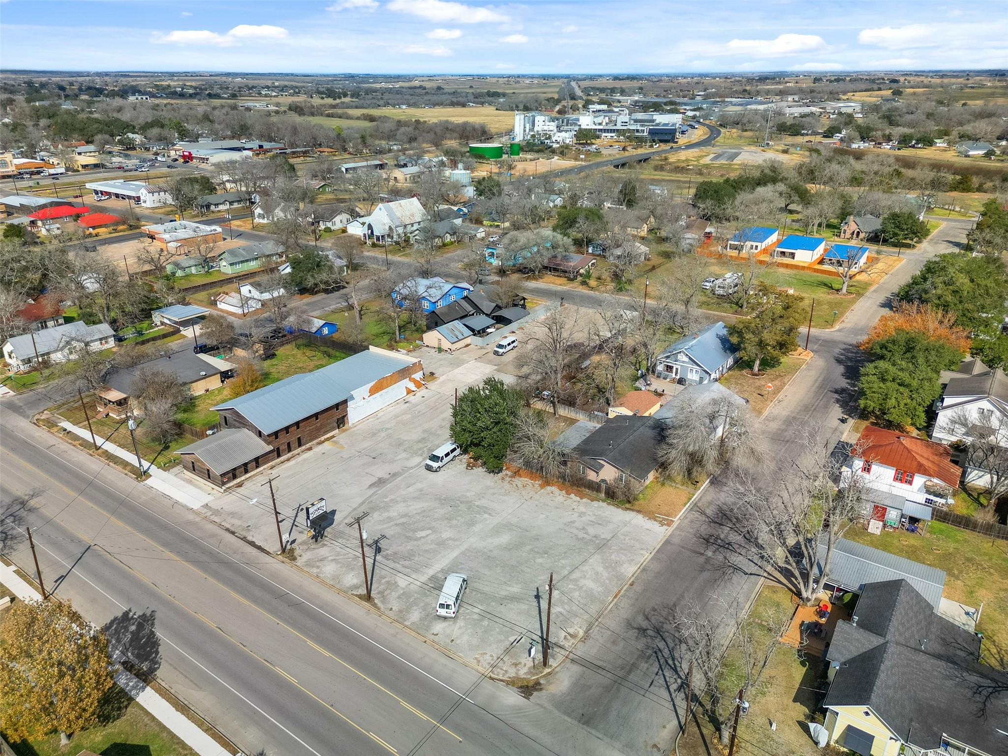 317 N Avenue E, Shiner, TX 77984