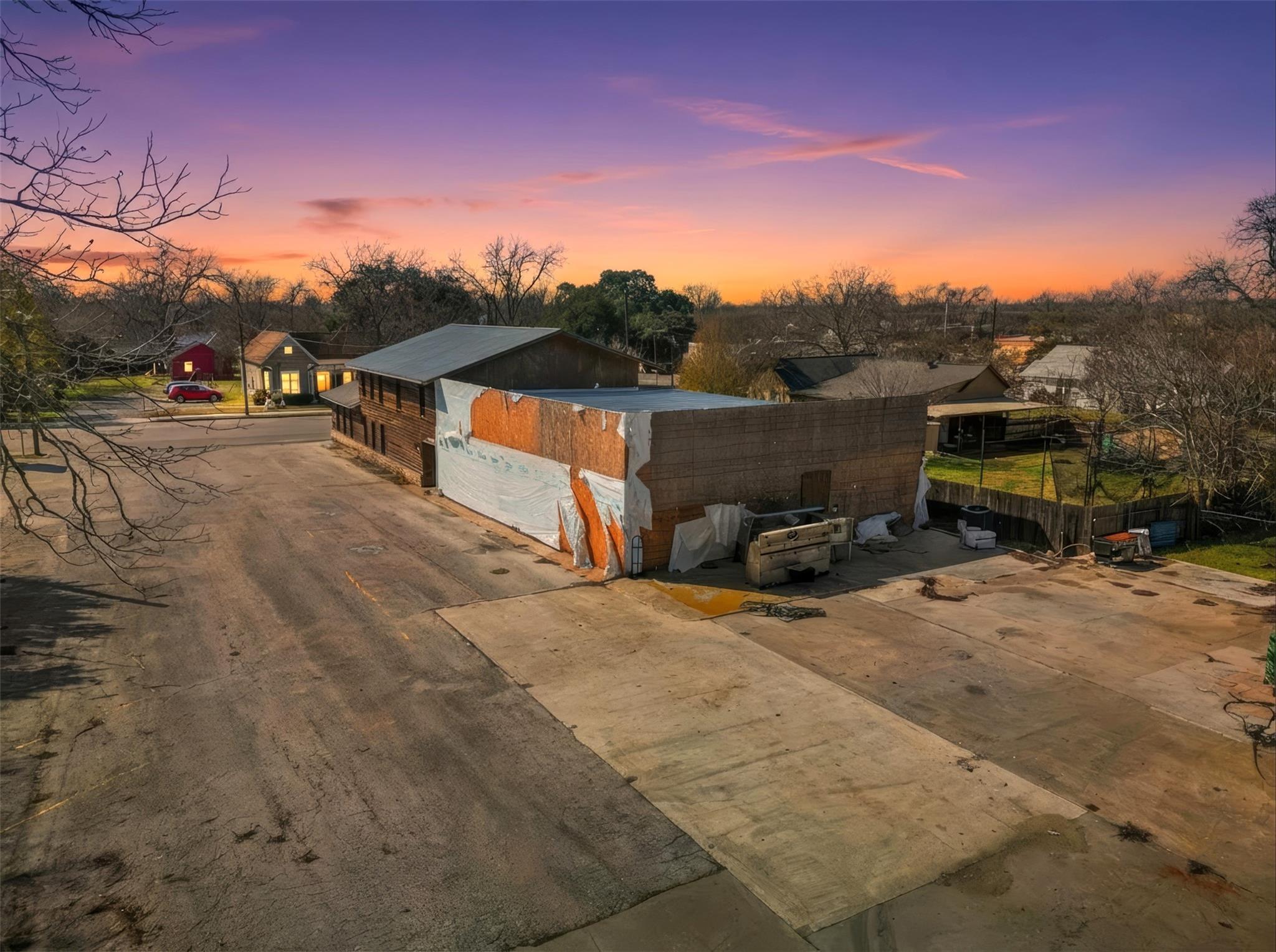 317 N Avenue E, Shiner, TX 77984