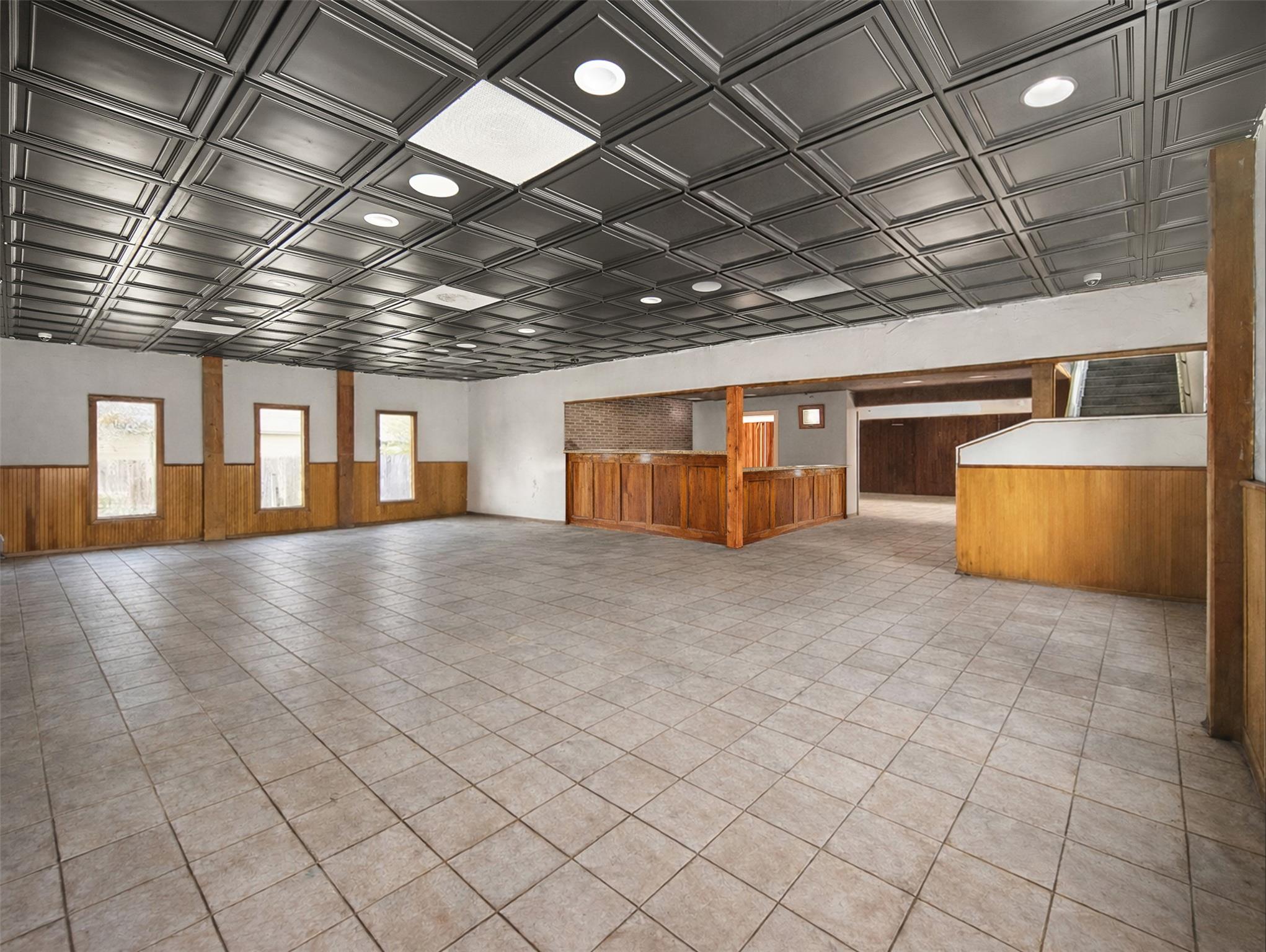 317 N Avenue E, Shiner, TX 77984