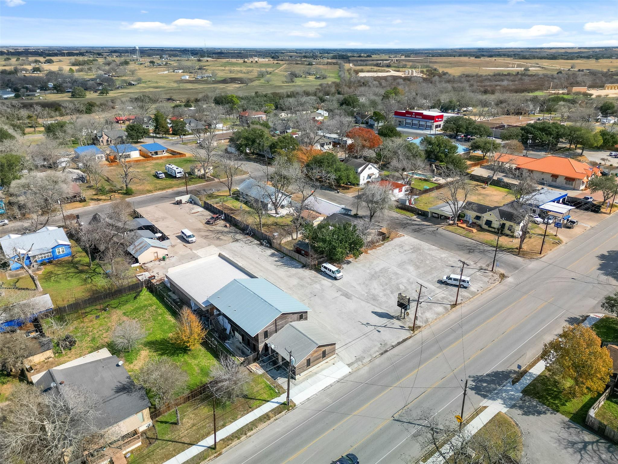 317 N Avenue E, Shiner, TX 77984