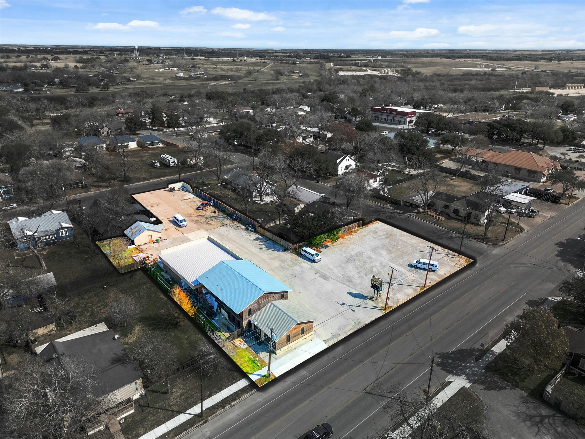 317 N Avenue E, Shiner, TX 77984