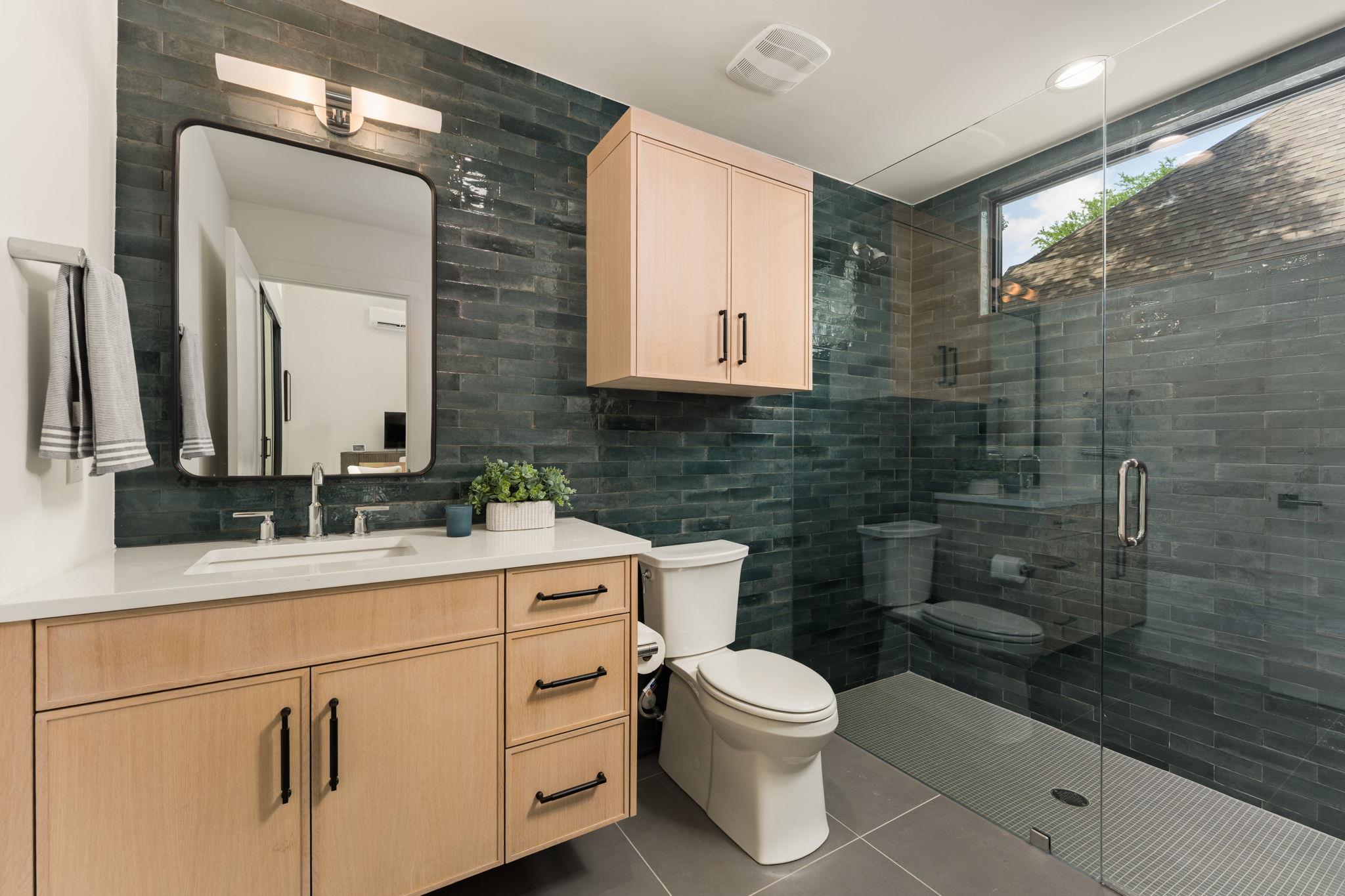 212 Fletcher St, Austin, TX 78704