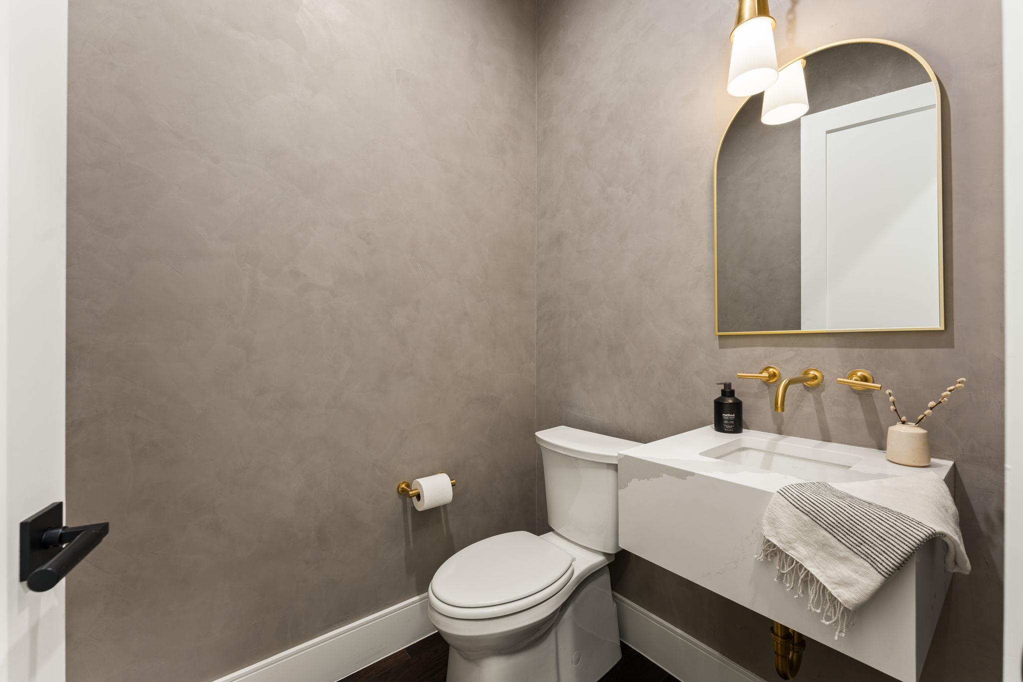 212 Fletcher St, Austin, TX 78704