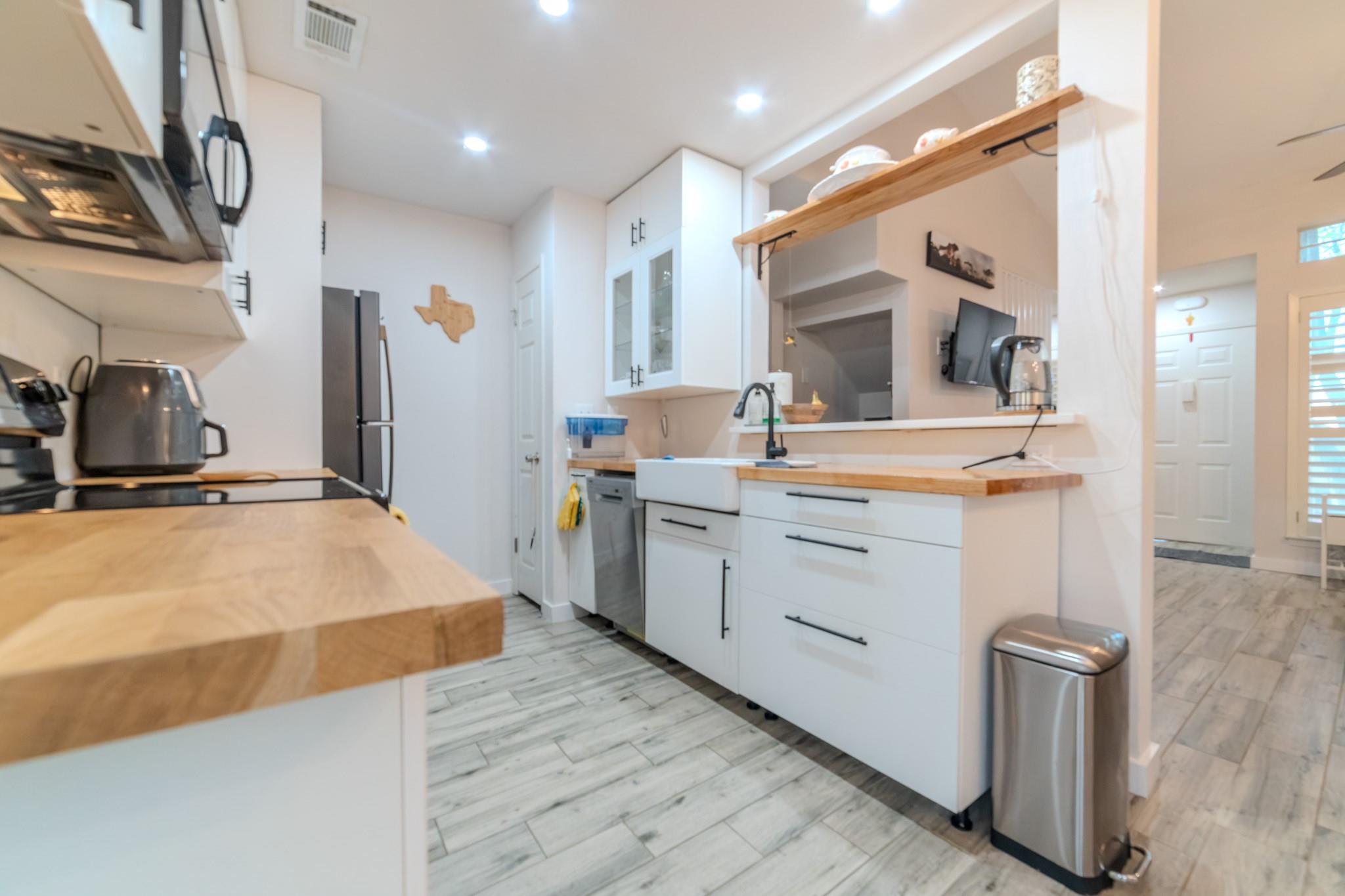 1015 E Yager Ln # 115, Austin, TX 78753