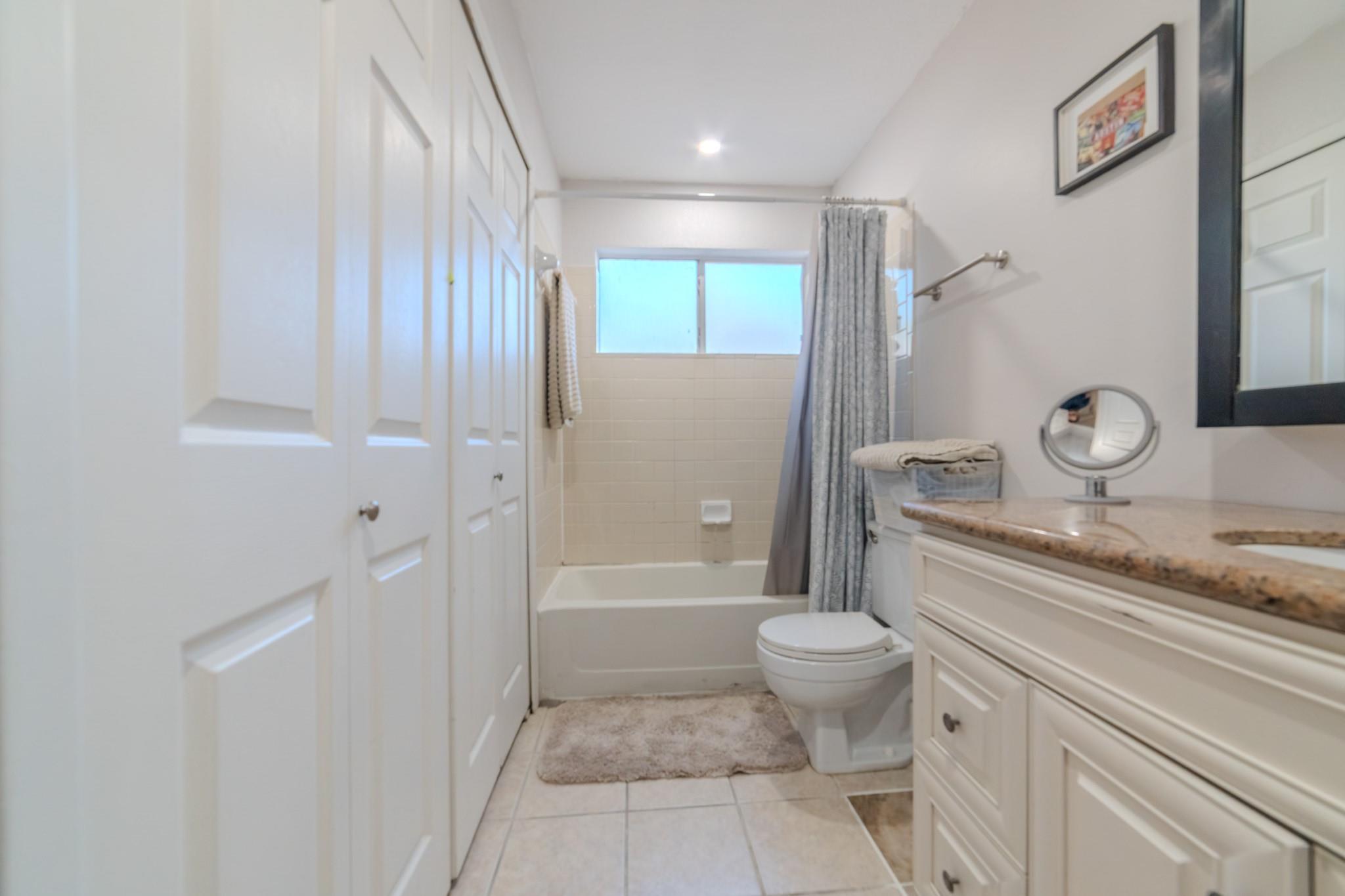 1015 E Yager Ln # 115, Austin, TX 78753