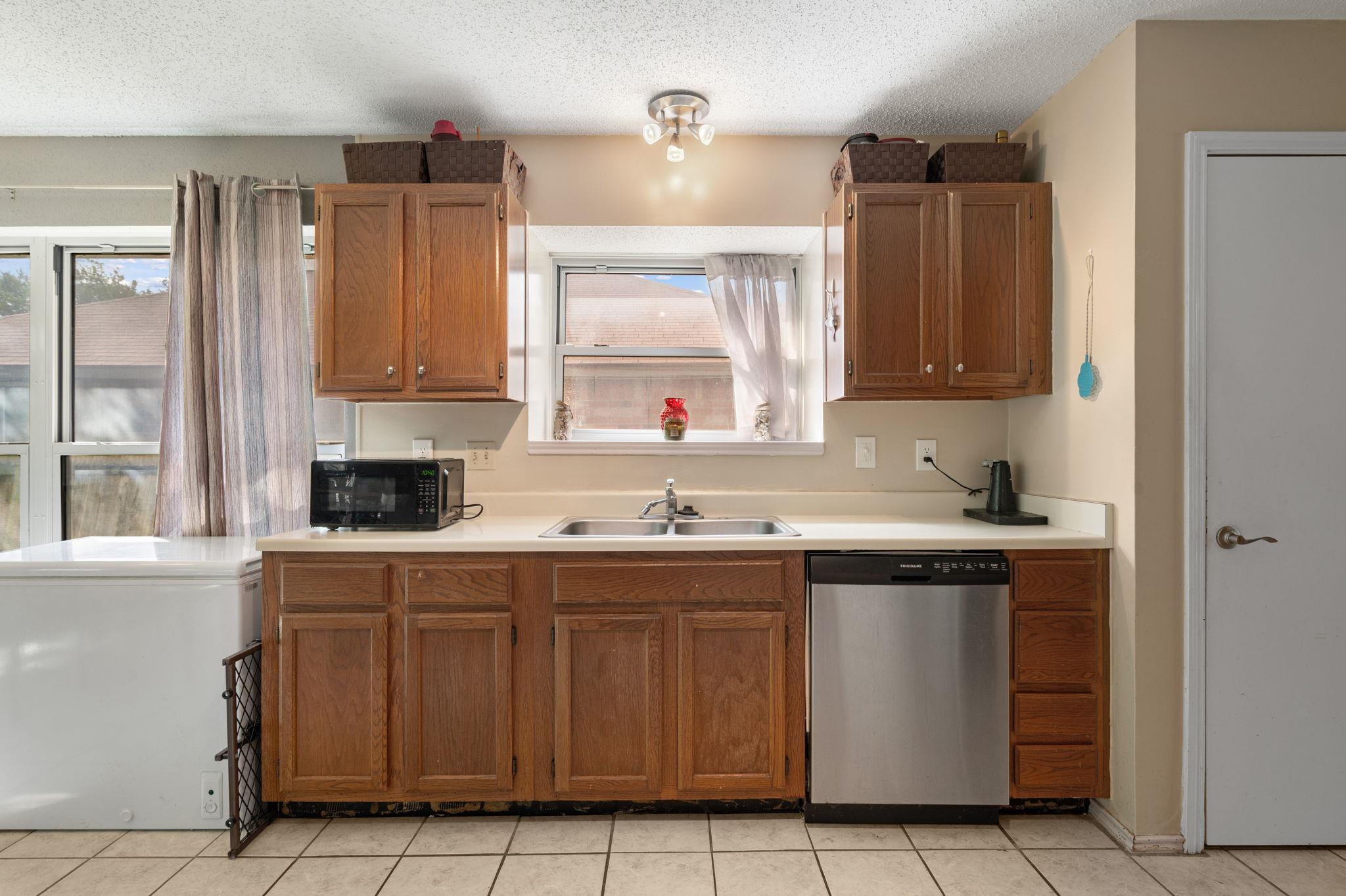 604 Battlecreek Ln, Leander, TX 78641