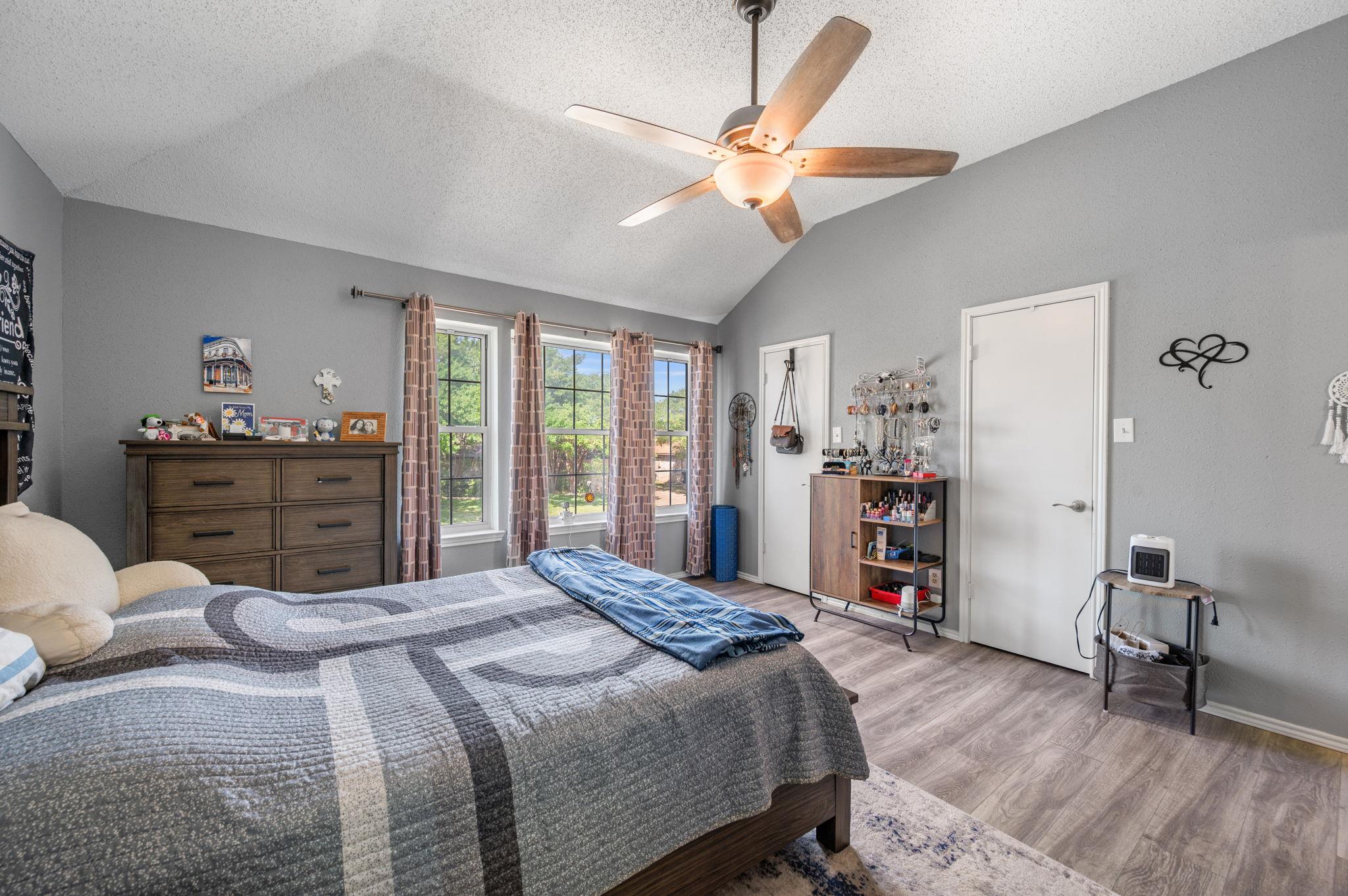 604 Battlecreek Ln, Leander, TX 78641