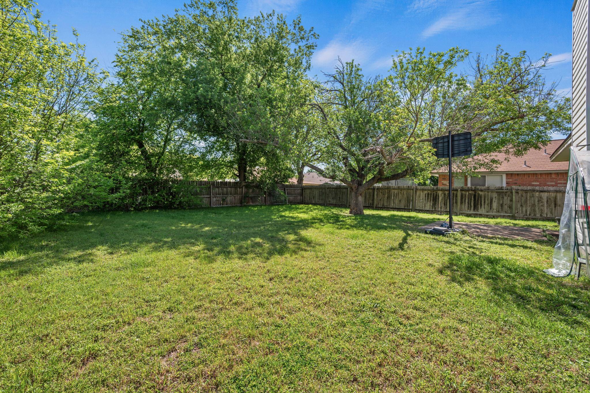 604 Battlecreek Ln, Leander, TX 78641