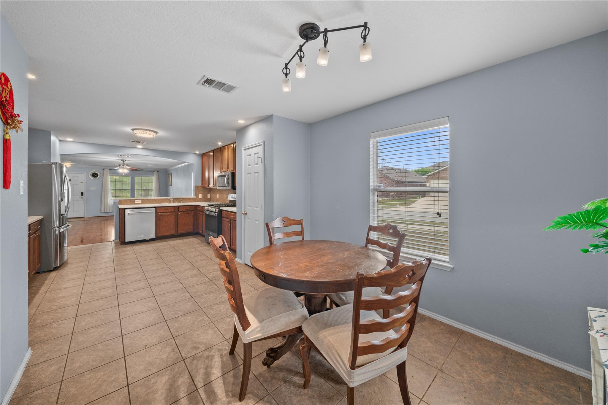 111 Lynn Crest Bnd, Buda, TX 78610