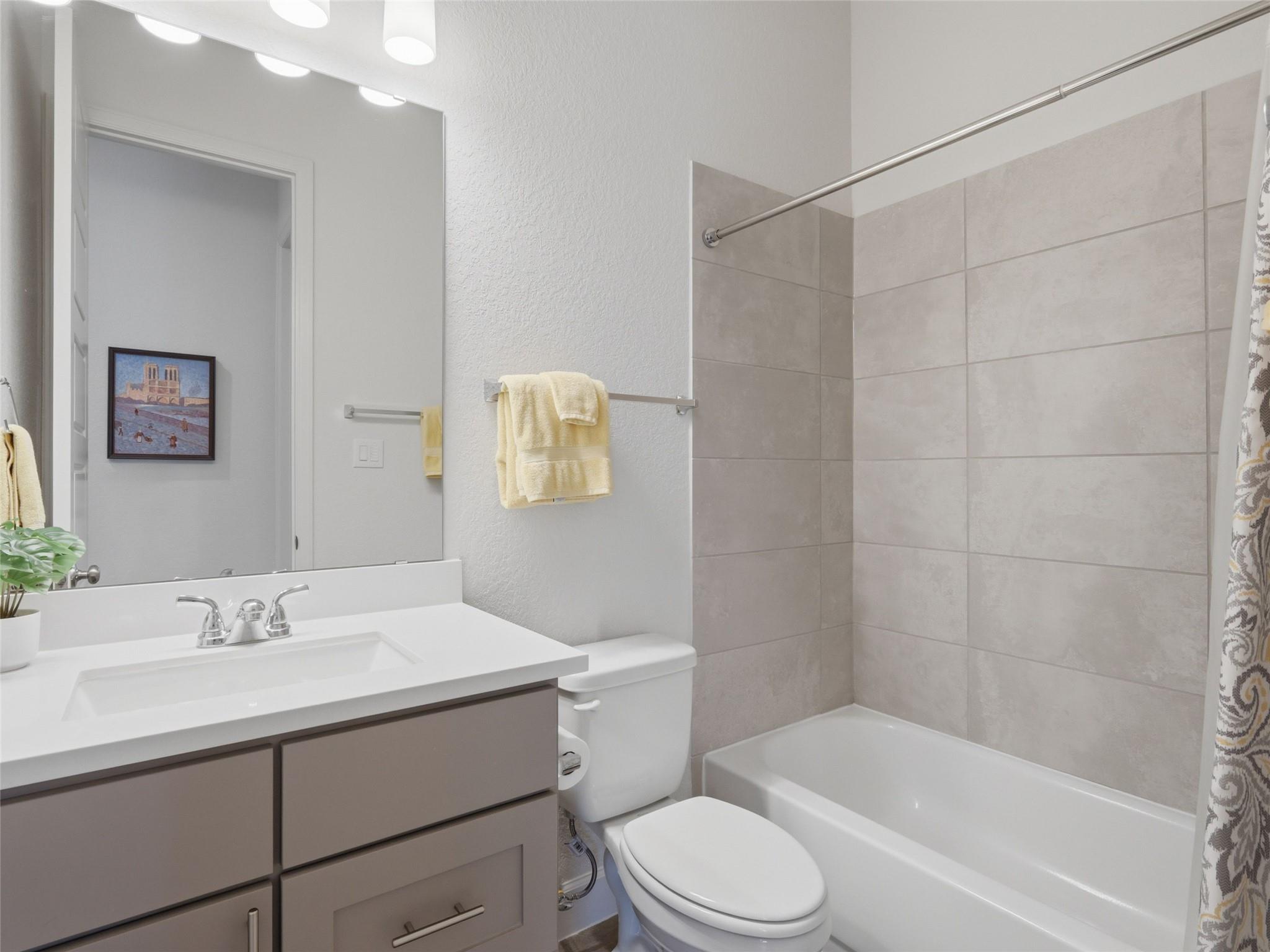 1833 Luna St, New Braunfels, TX 78132