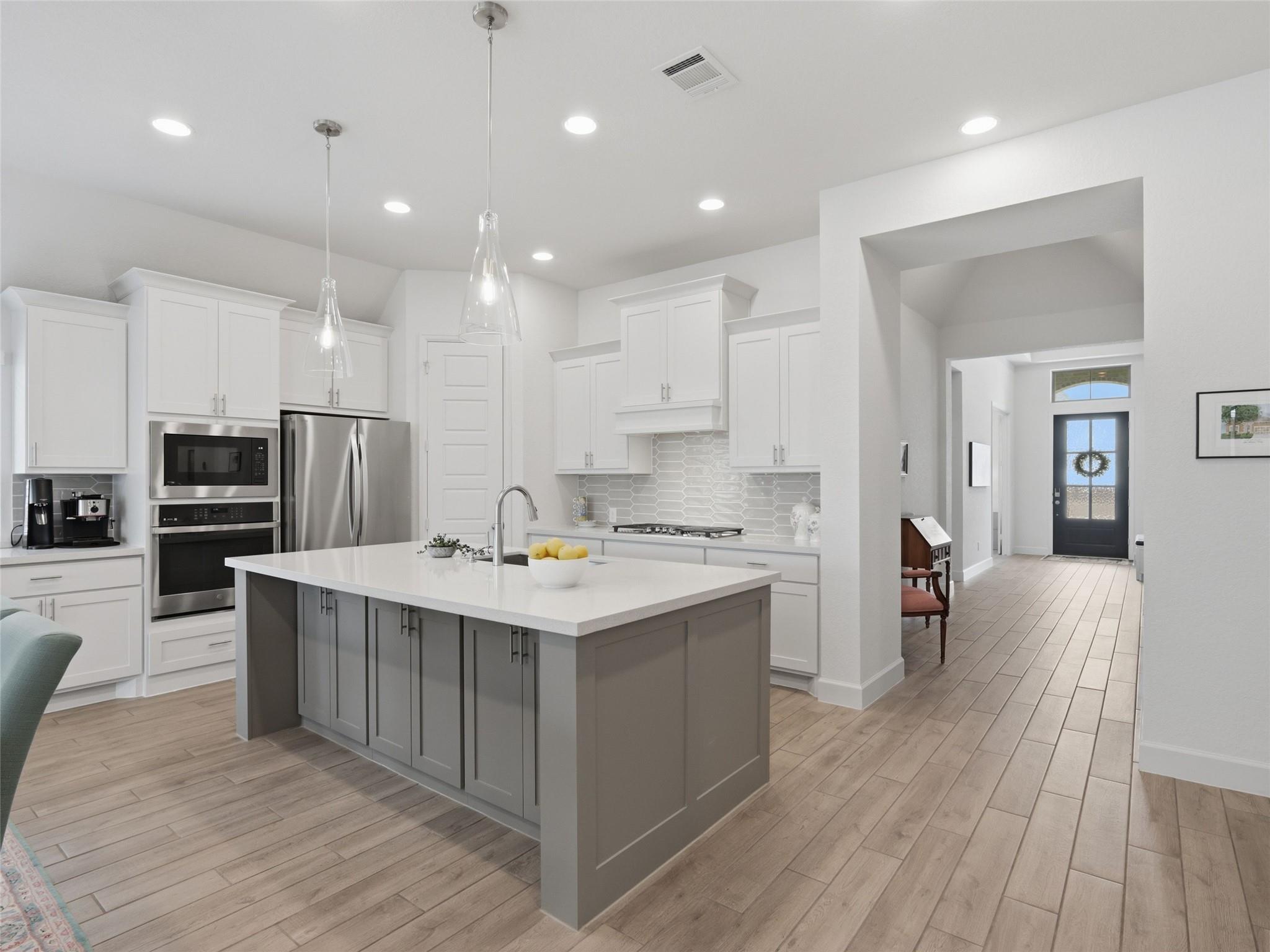 1833 Luna St, New Braunfels, TX 78132