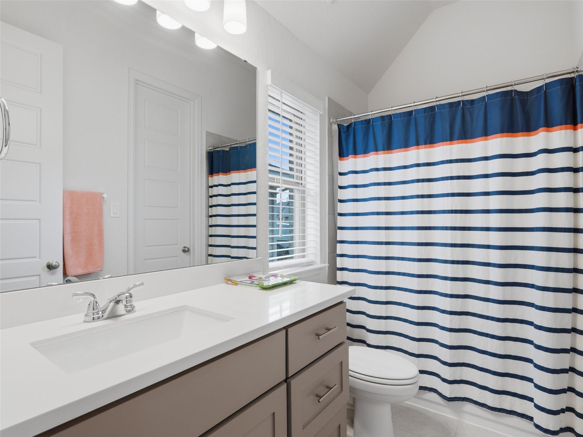 1833 Luna St, New Braunfels, TX 78132