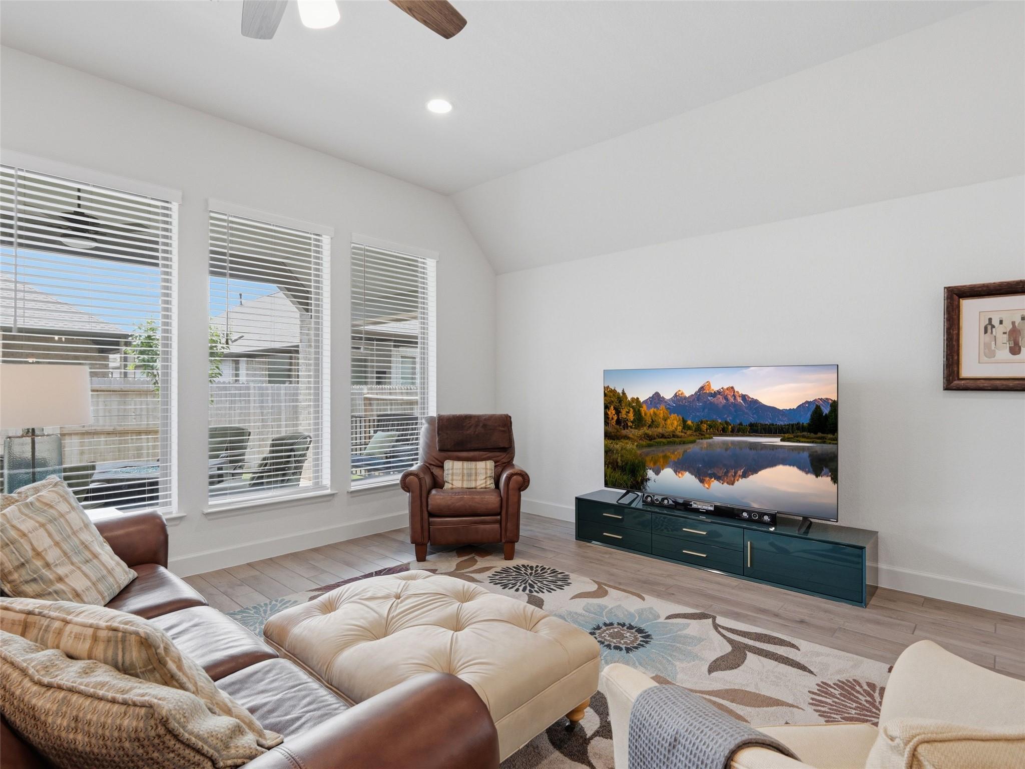 1833 Luna St, New Braunfels, TX 78132