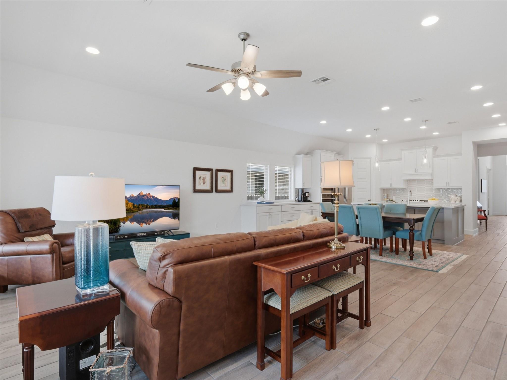 1833 Luna St, New Braunfels, TX 78132